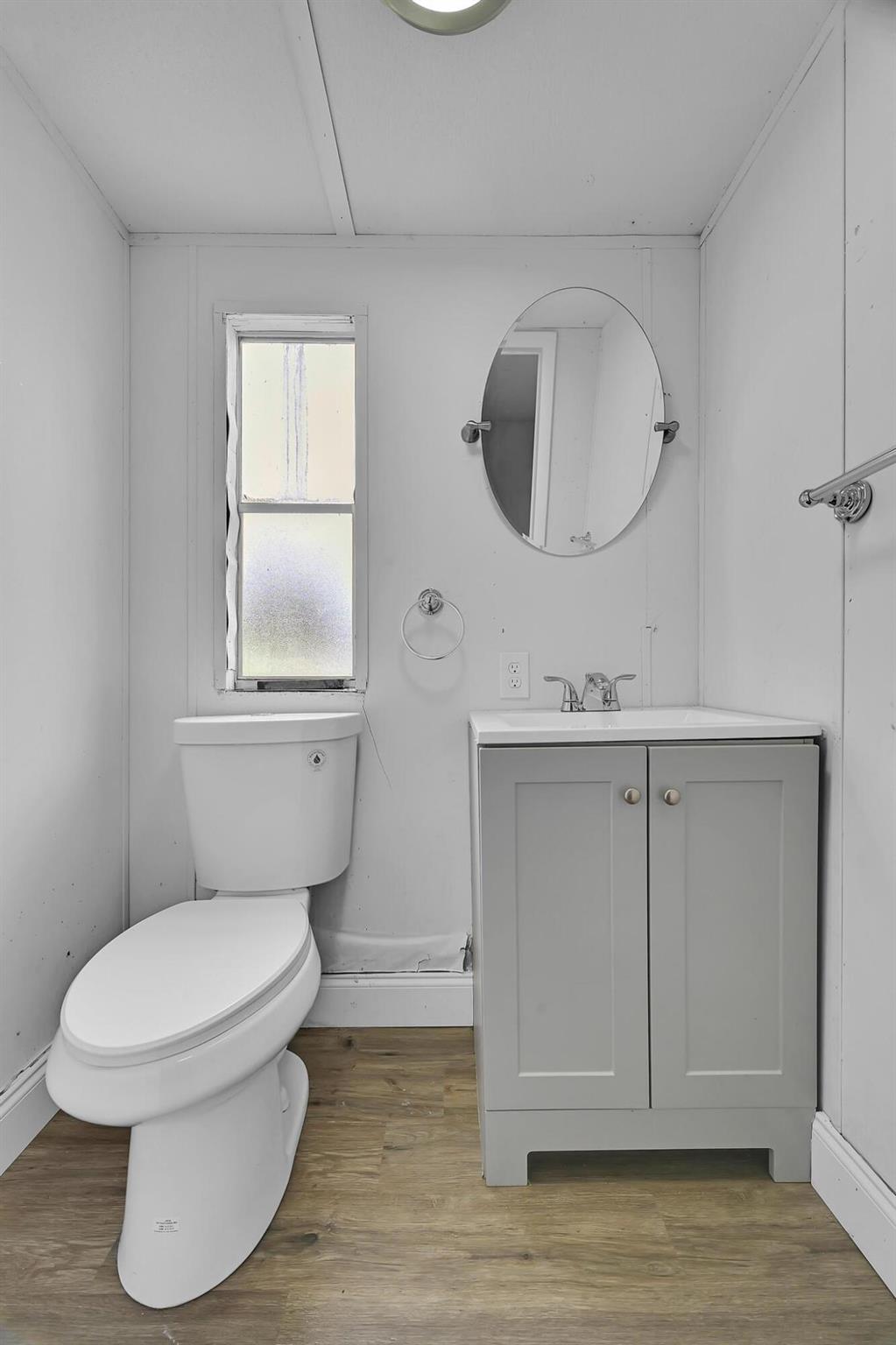 Homes for sale in Moore Haven, FL | 585 Avenue D, Moore Haven, FL 33471 | MLS# R11118362