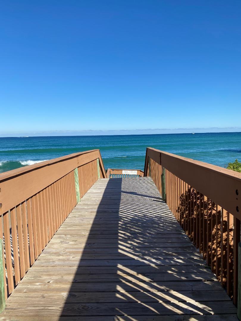 Homes for sale in Singer Island, FL | 5510 N Ocean Dr #4d, Singer Island, FL 33404 | MLS# R11118374