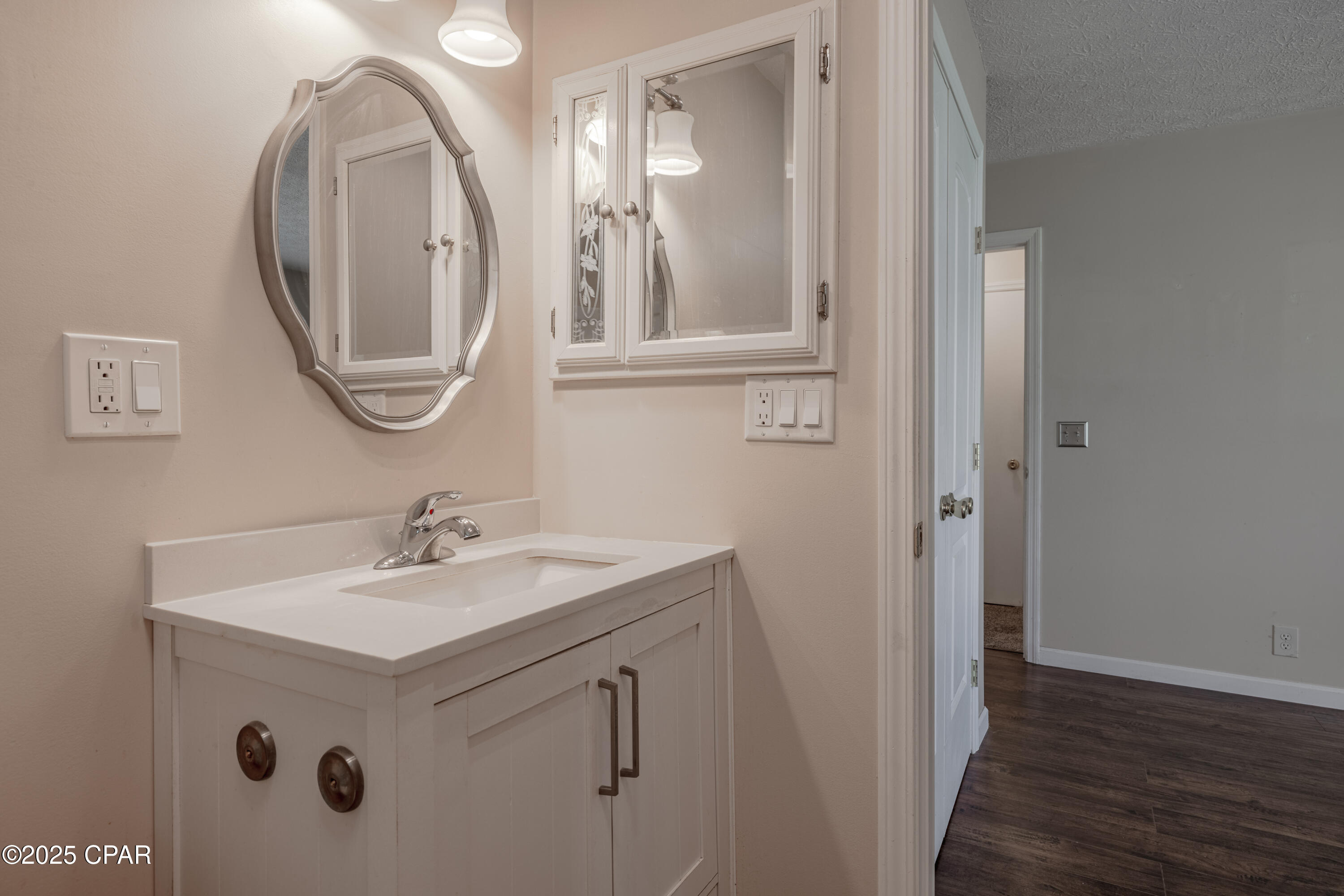 Listing photo id 26 for 113 Placido Place