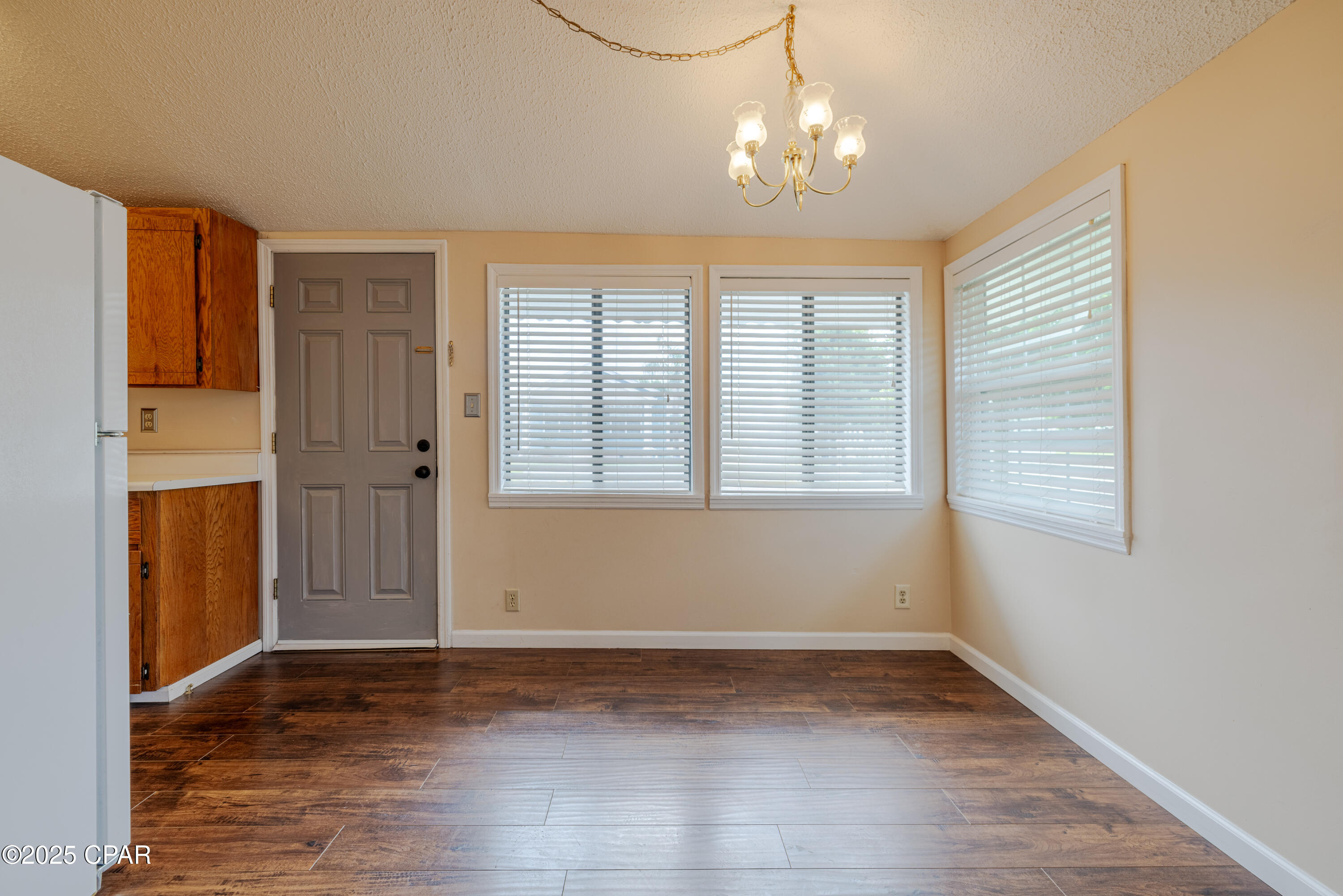 Listing photo id 9 for 113 Placido Place