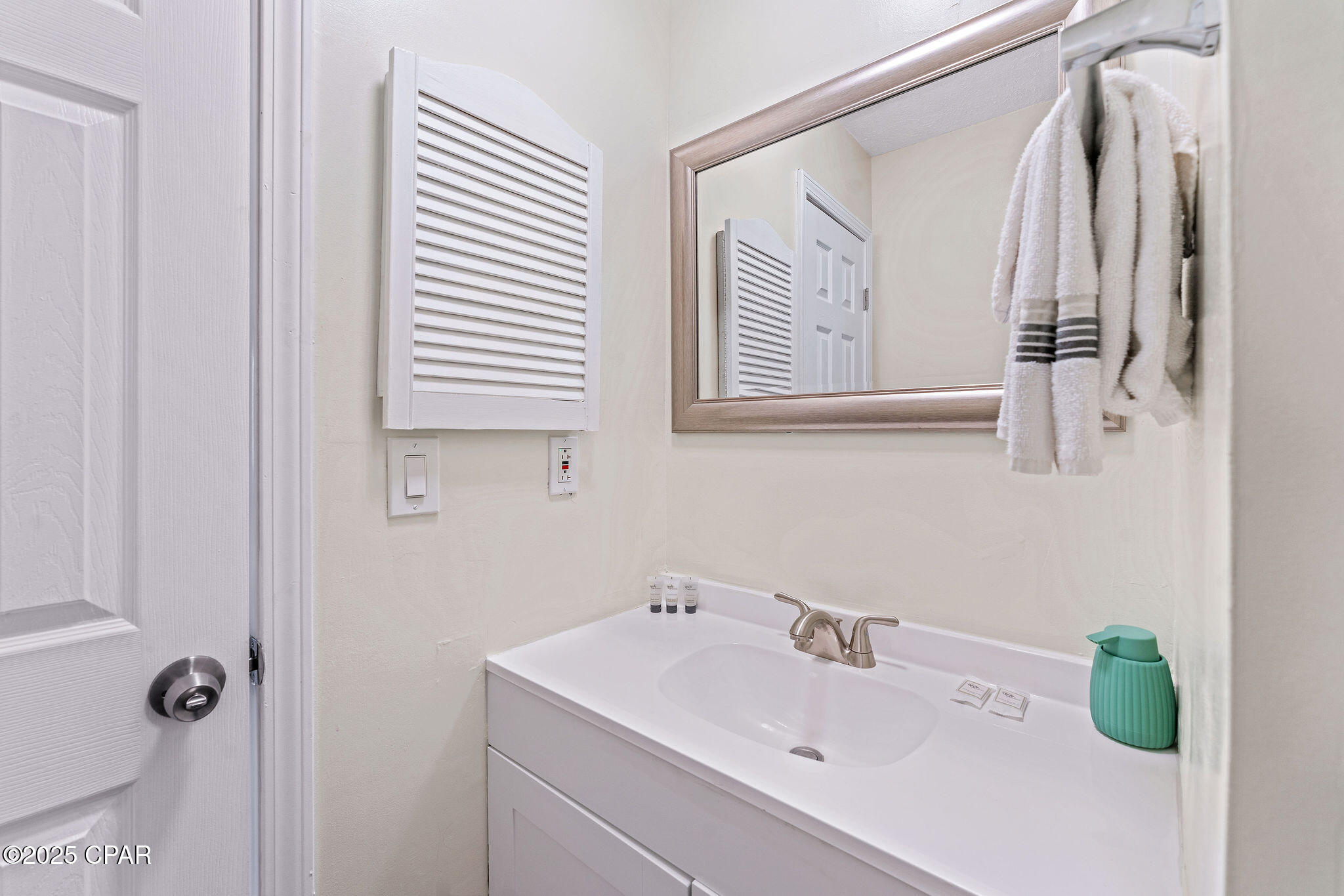 Image 17 For 120 Bonnie Lane