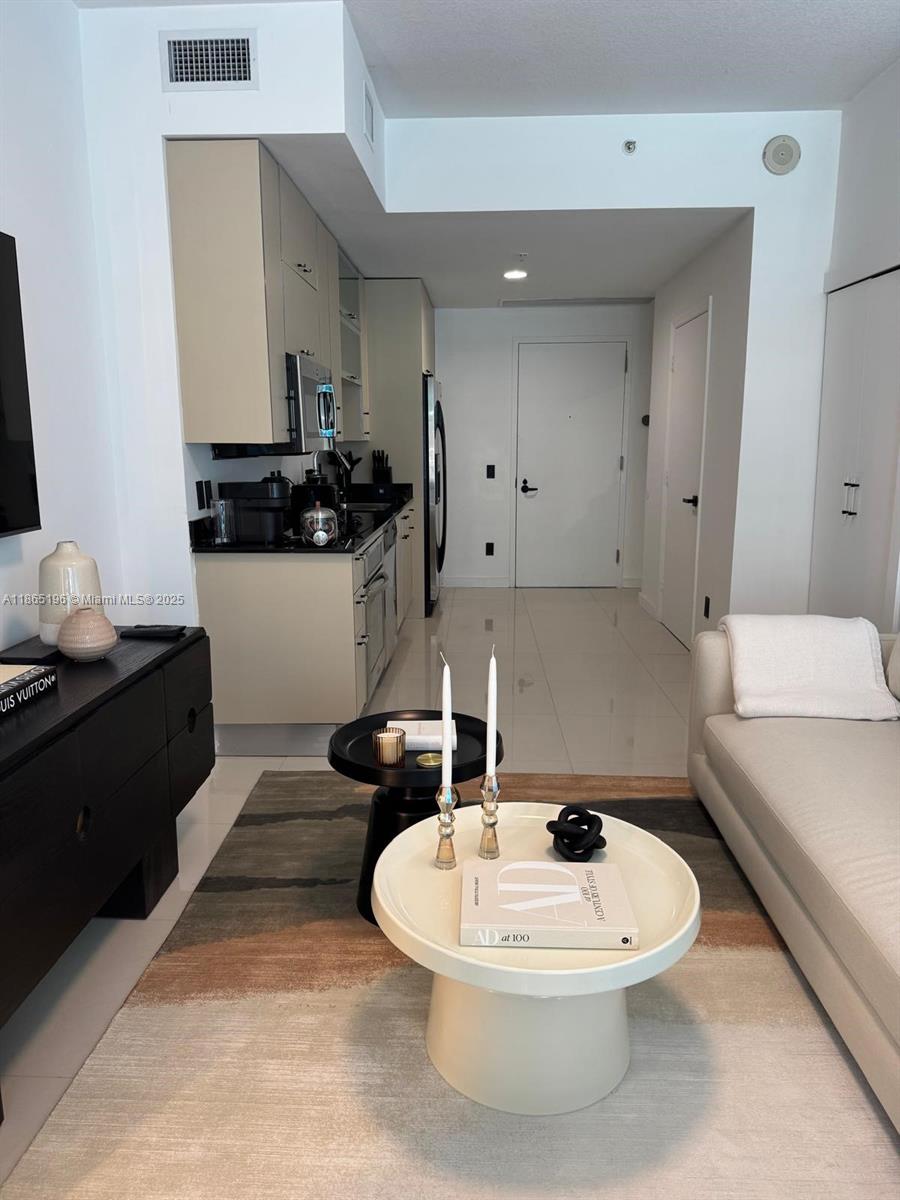 60 SW 13th St #1406, Miami FL 33130