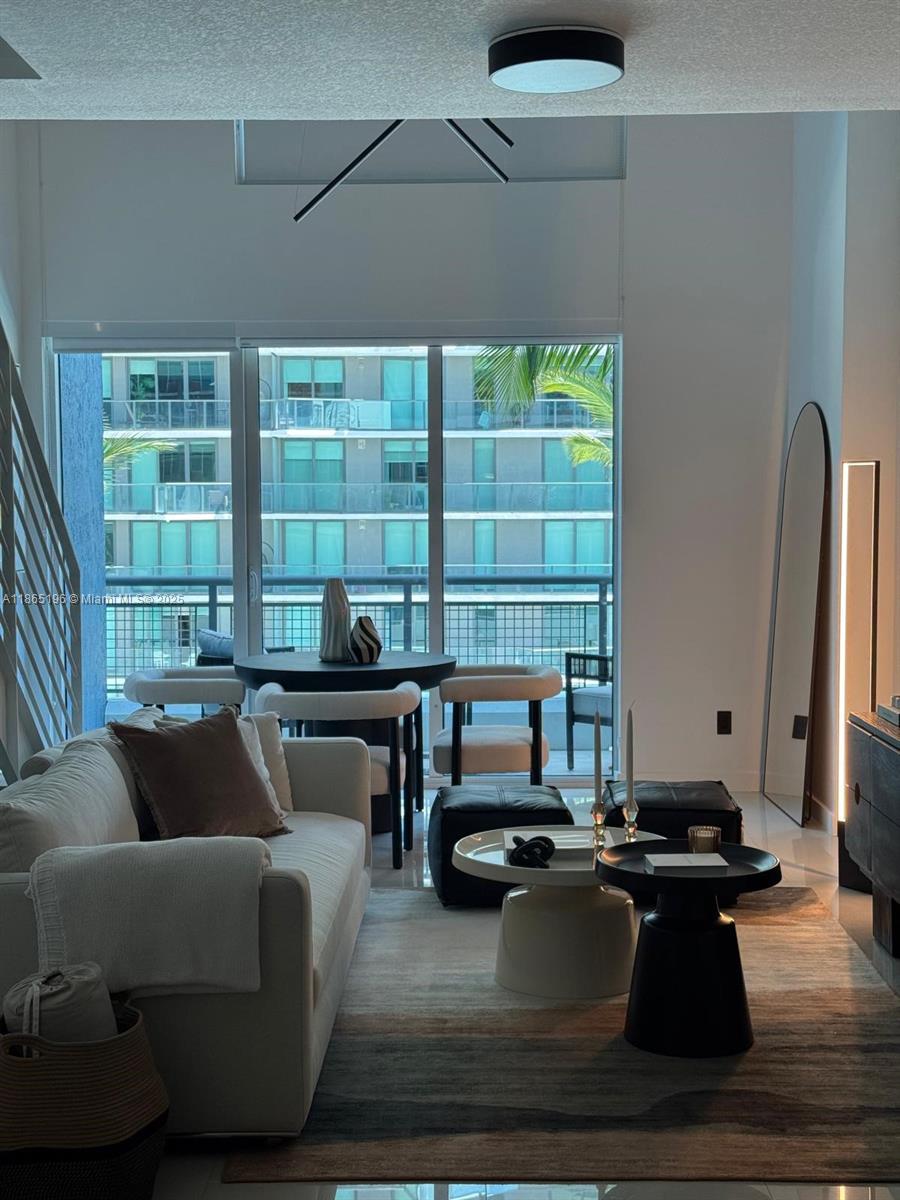 60 SW 13th St #1406, Miami FL 33130