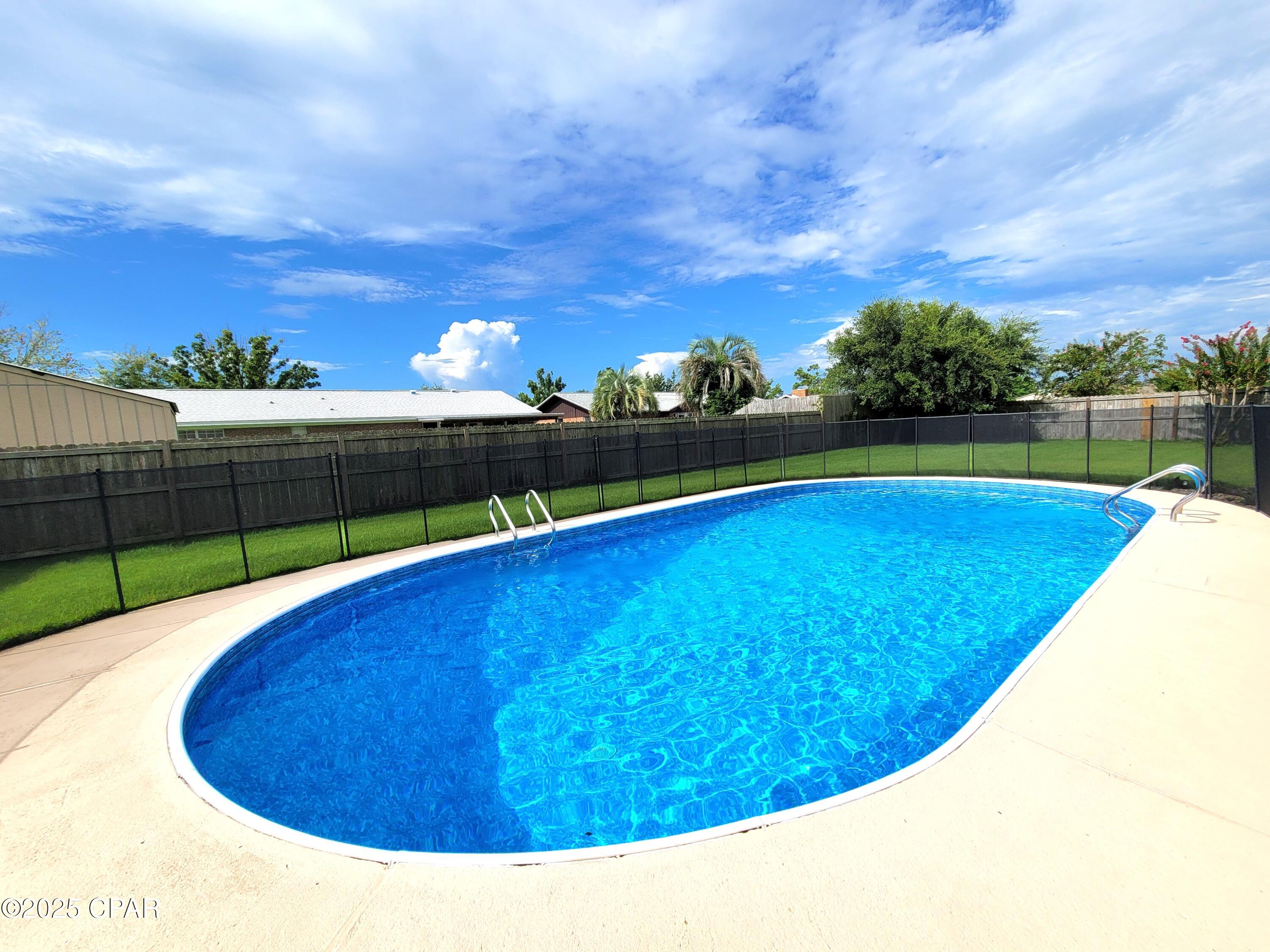 Image 33 For 325 Alexander Drive