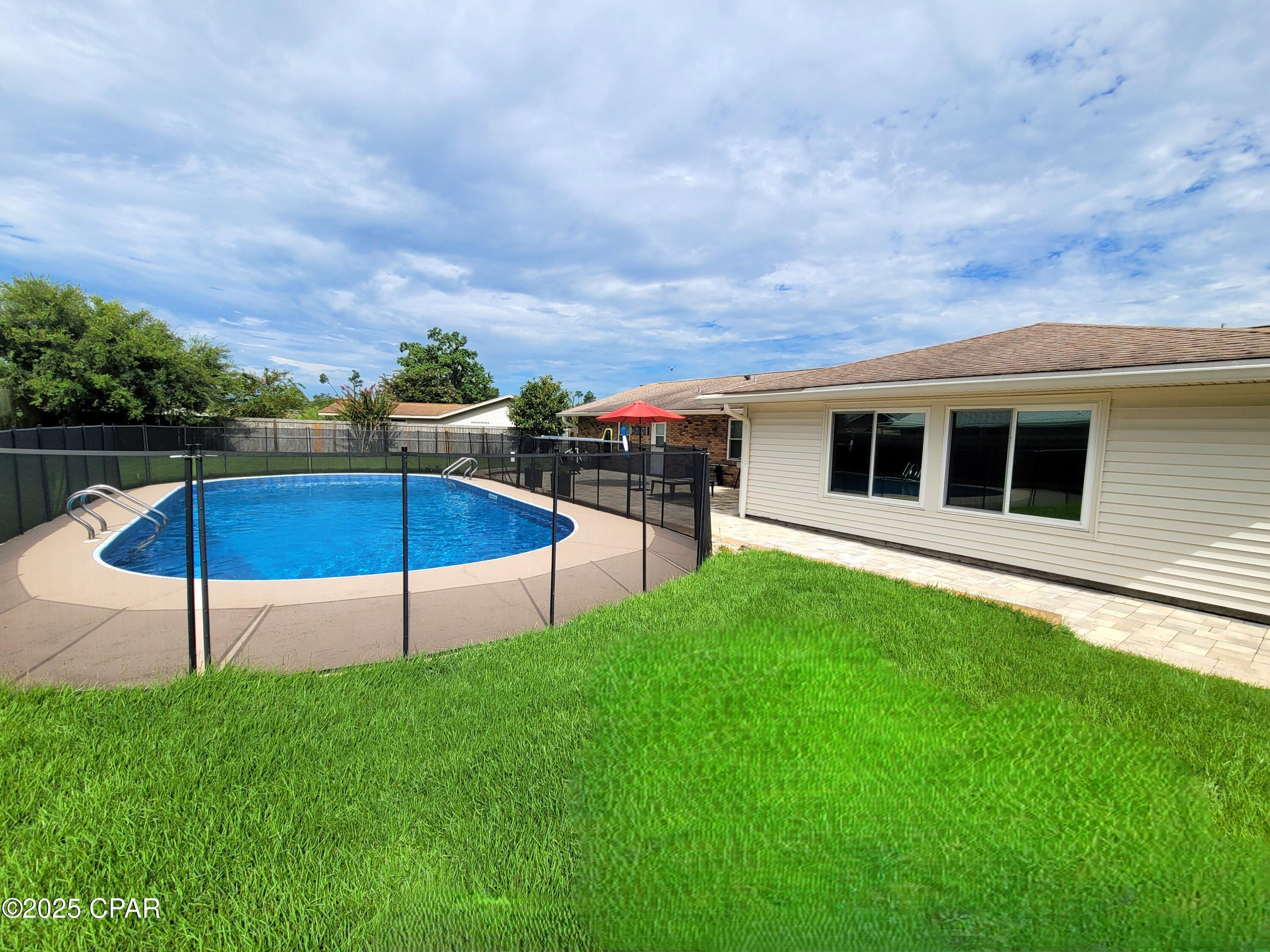 Image 35 For 325 Alexander Drive