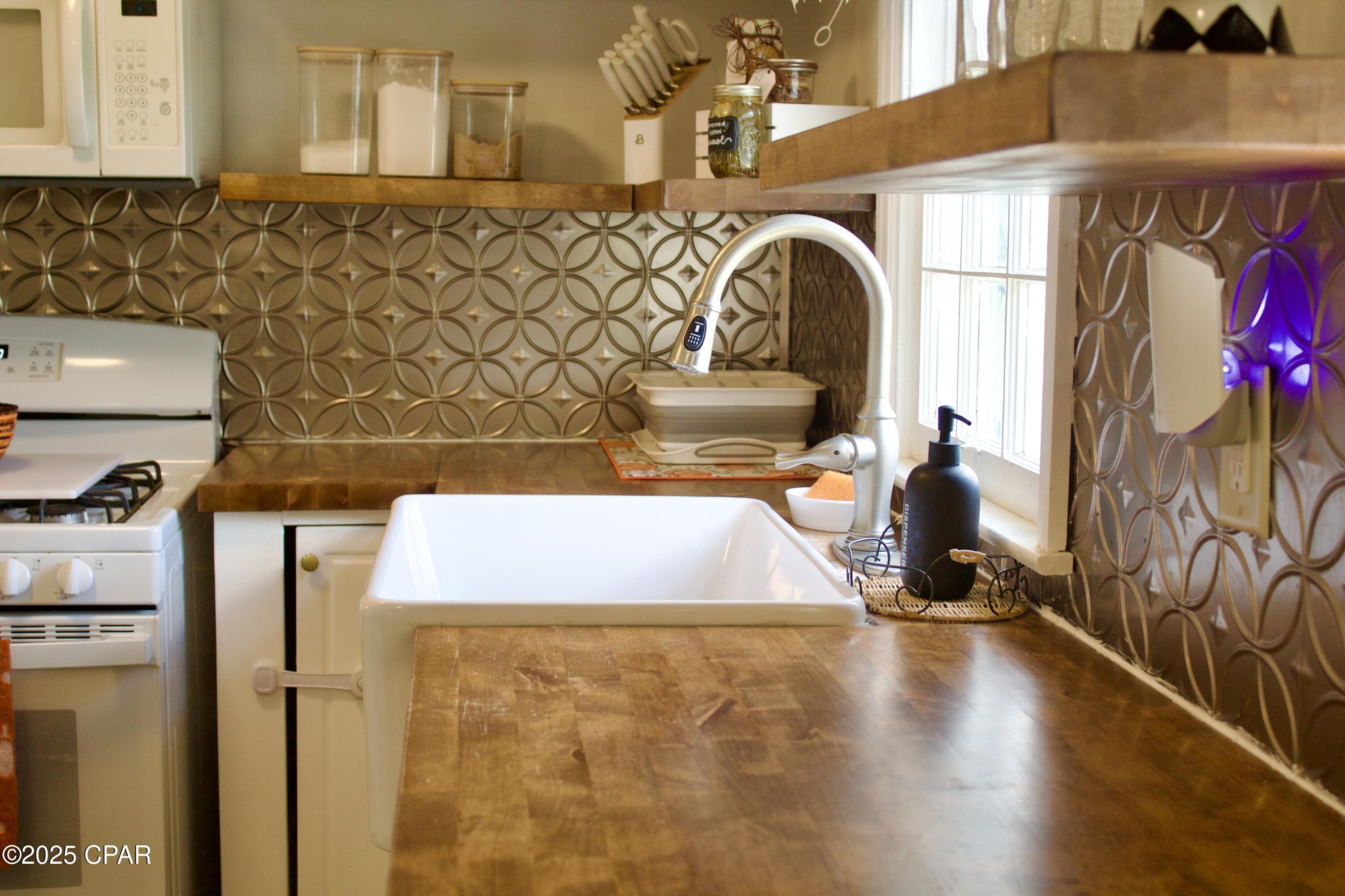 Image 10 For 2945 Park Street