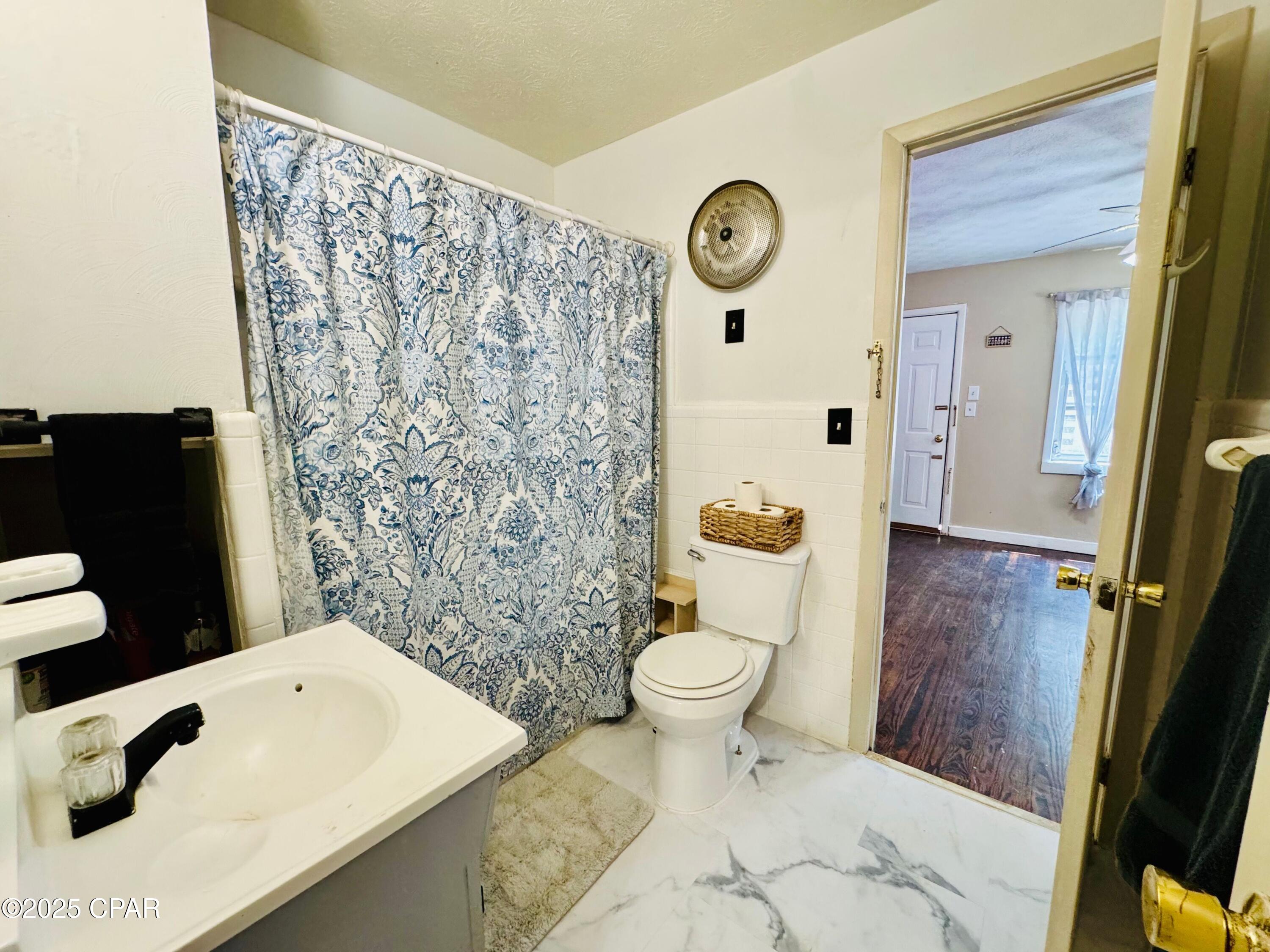 Image 20 For 2945 Park Street