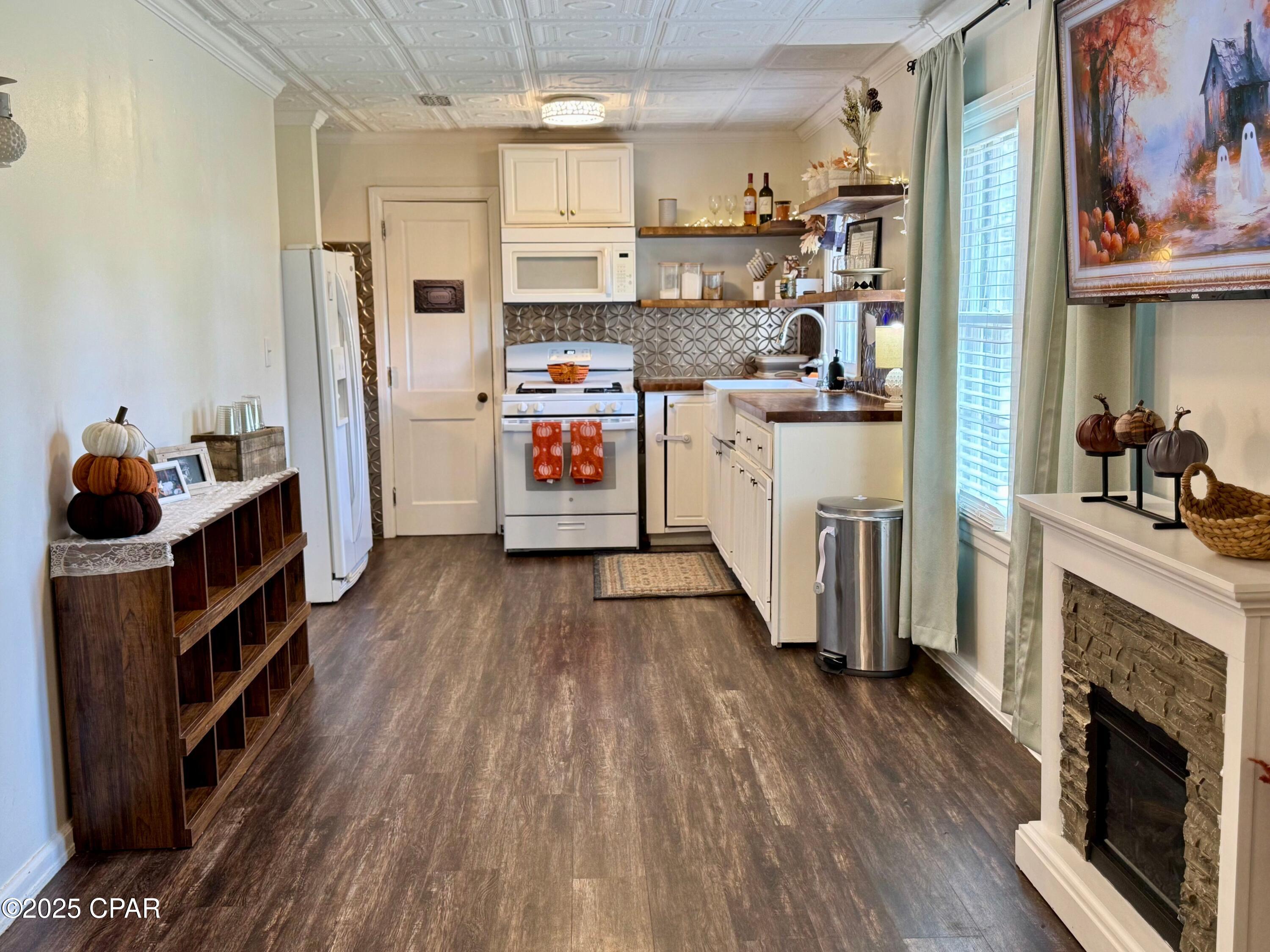 Image 7 For 2945 Park Street