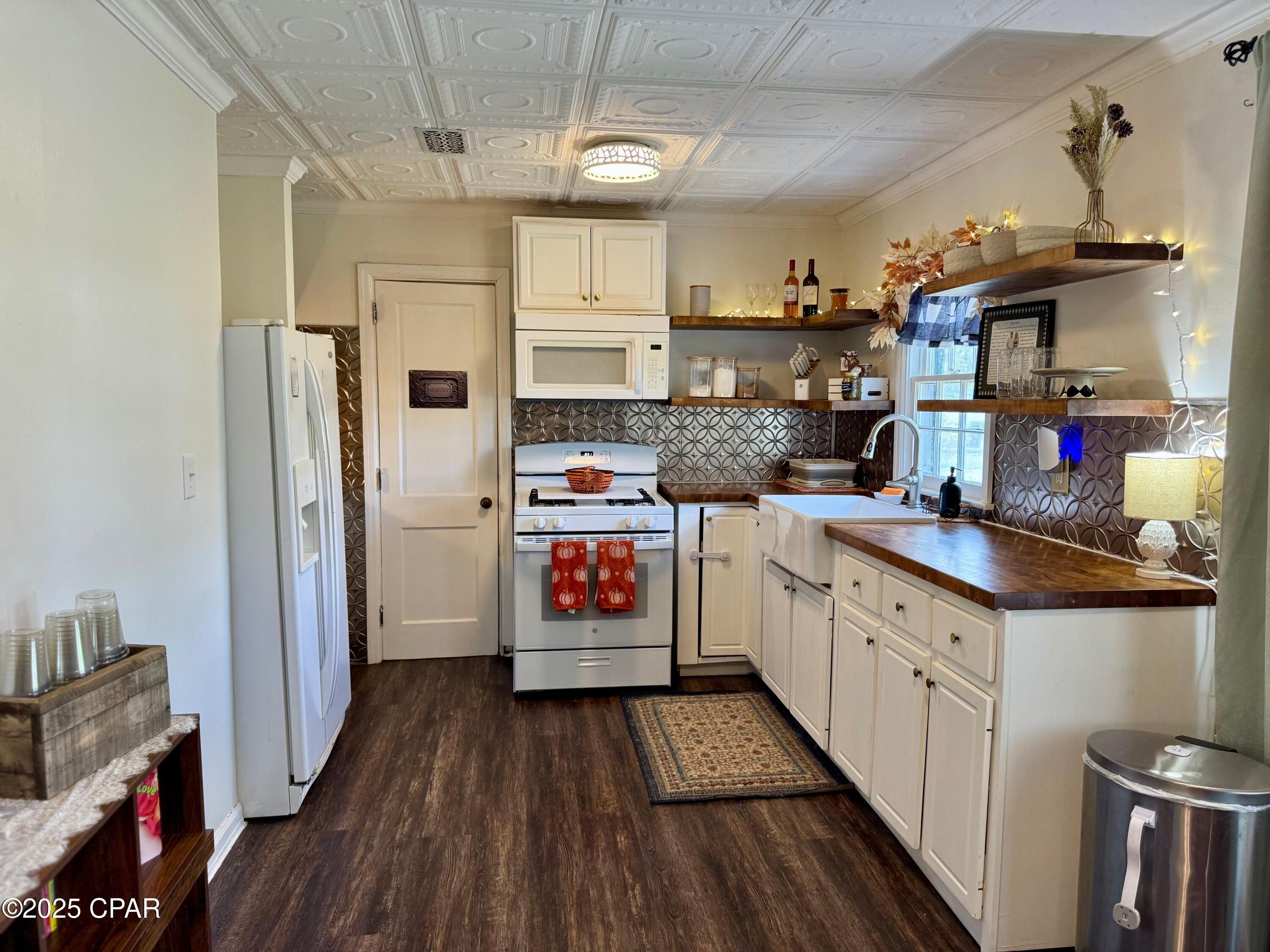 Image 8 For 2945 Park Street