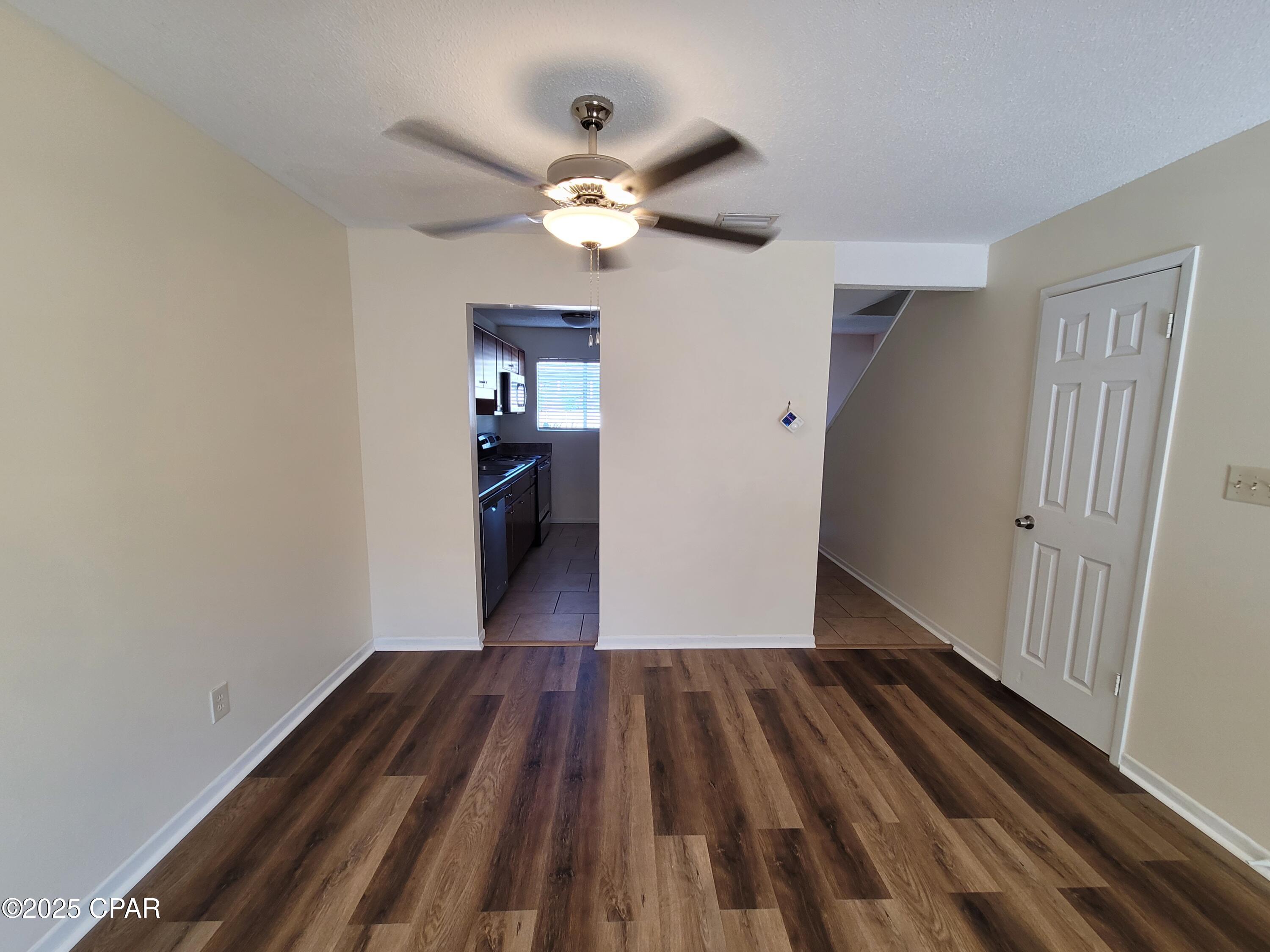 Image 3 For 1204 Drake Avenue B