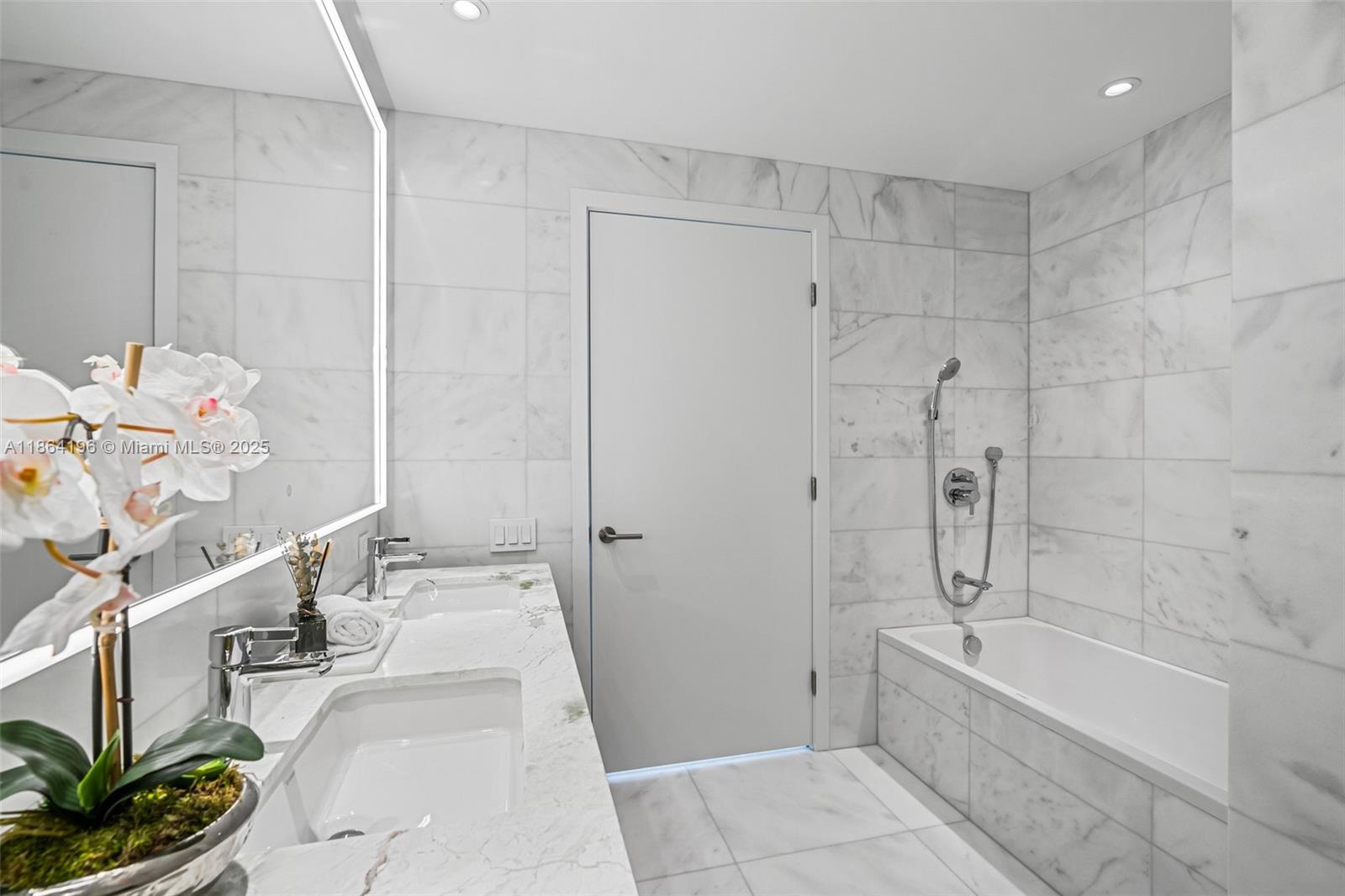 500 Alton Rd #1803, Miami Beach FL 33139