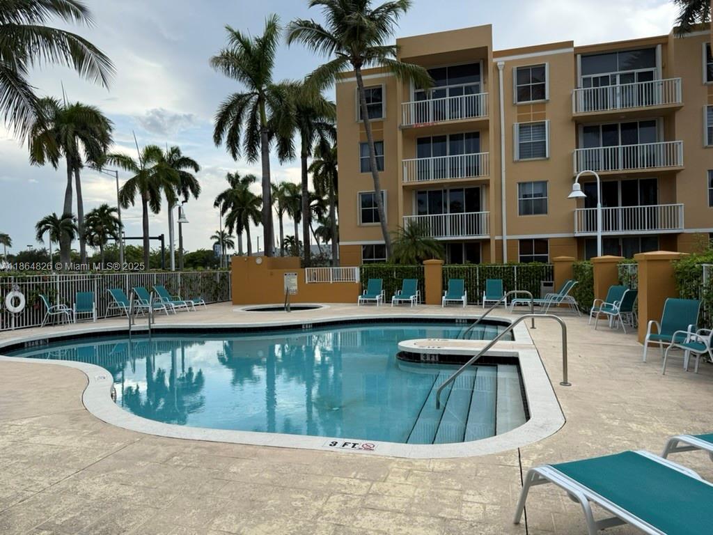 Sheridan East Condo Bldg