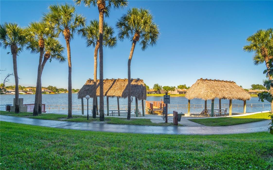 Homes for sale in Pembroke Pines, FL | 1100 Colony Point Cir #105, Pembroke Pines, FL 33026 | MLS# F10521271