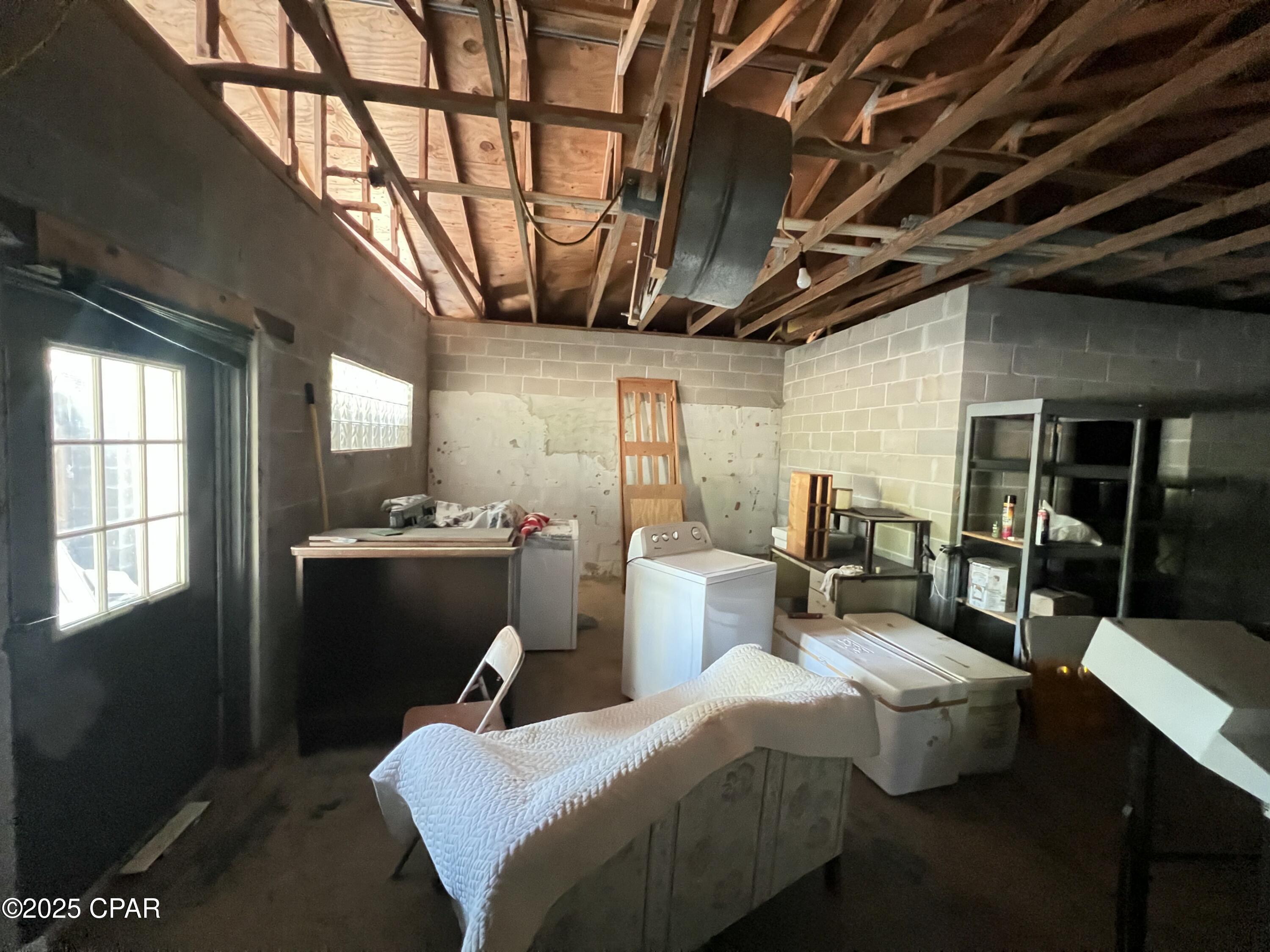 Image 13 For 213 Hwy 77  