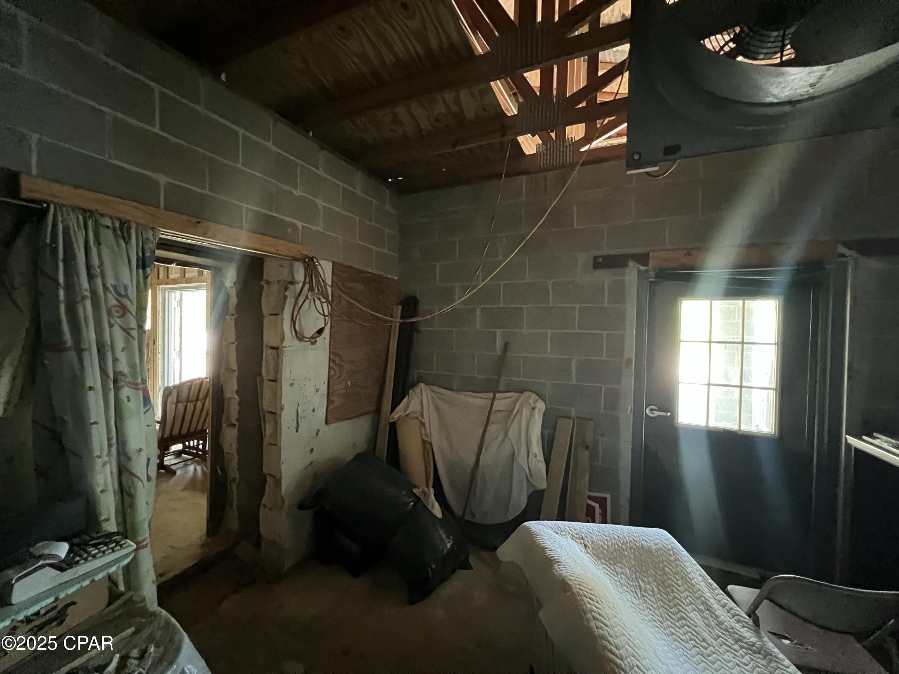 Image 16 For 213 Hwy 77  