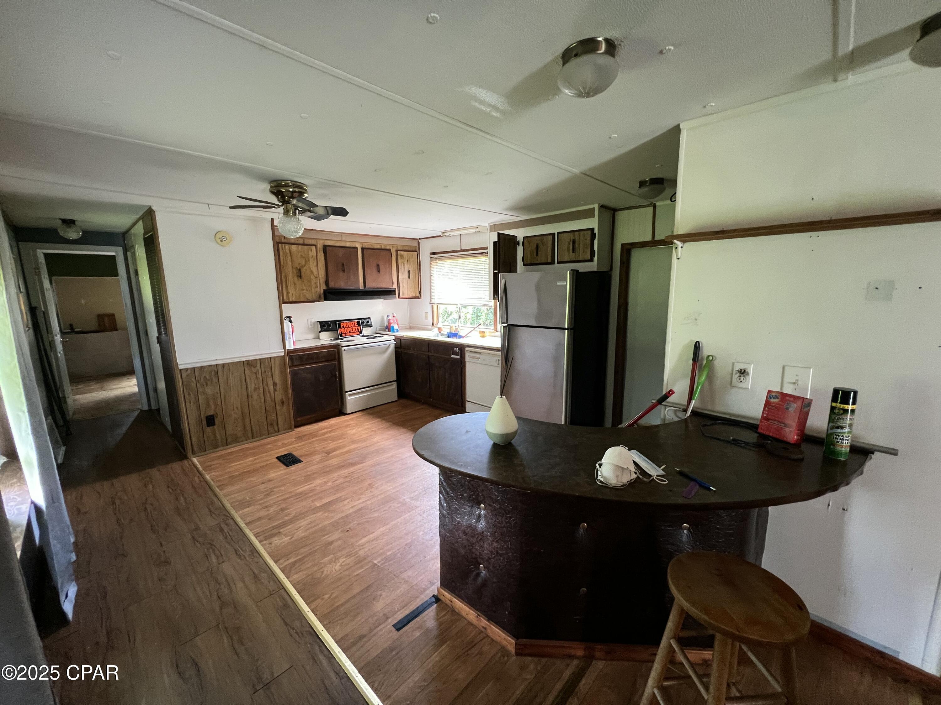 Image 32 For 213 Hwy 77  