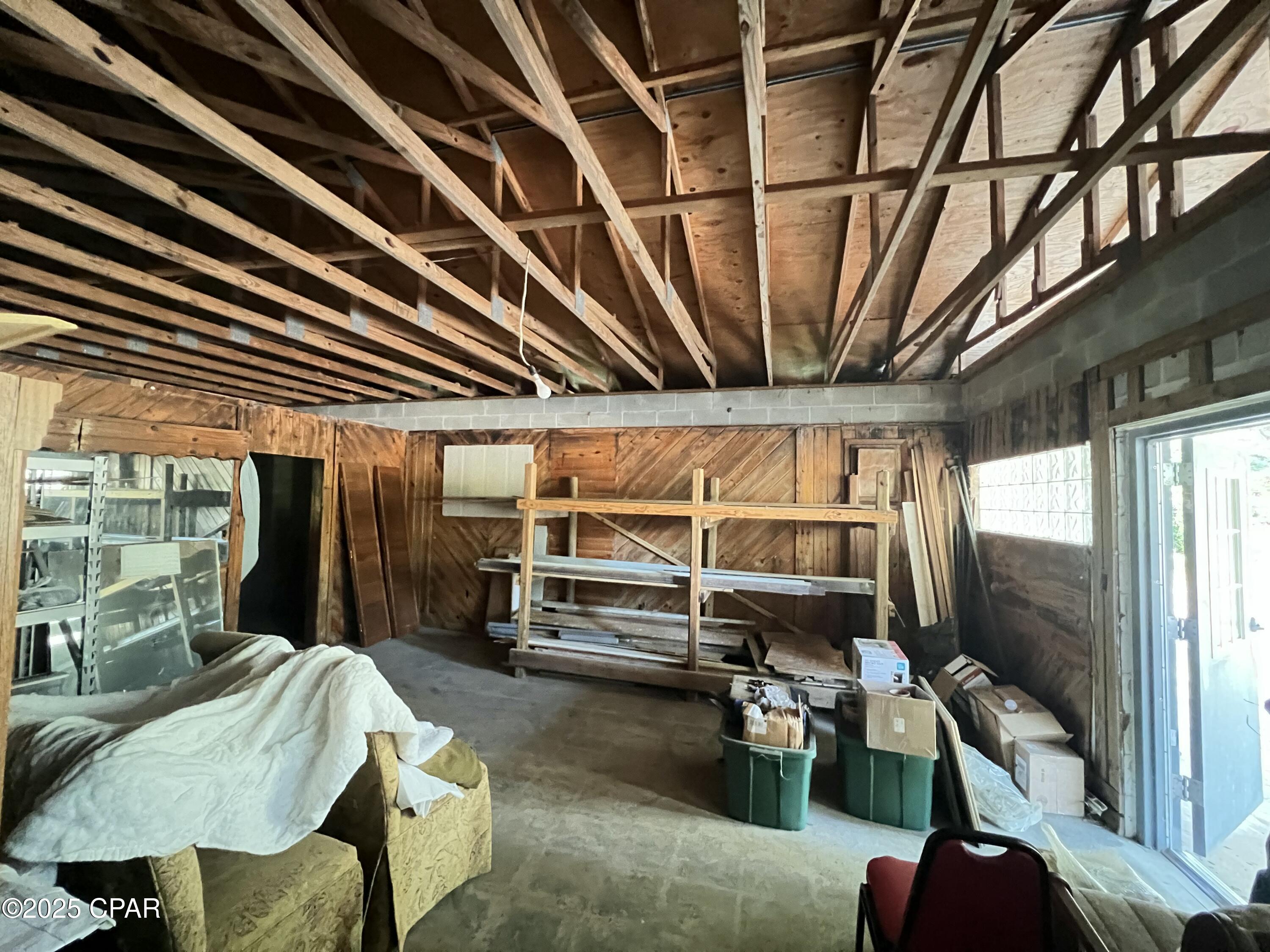 Image 9 For 213 Hwy 77  