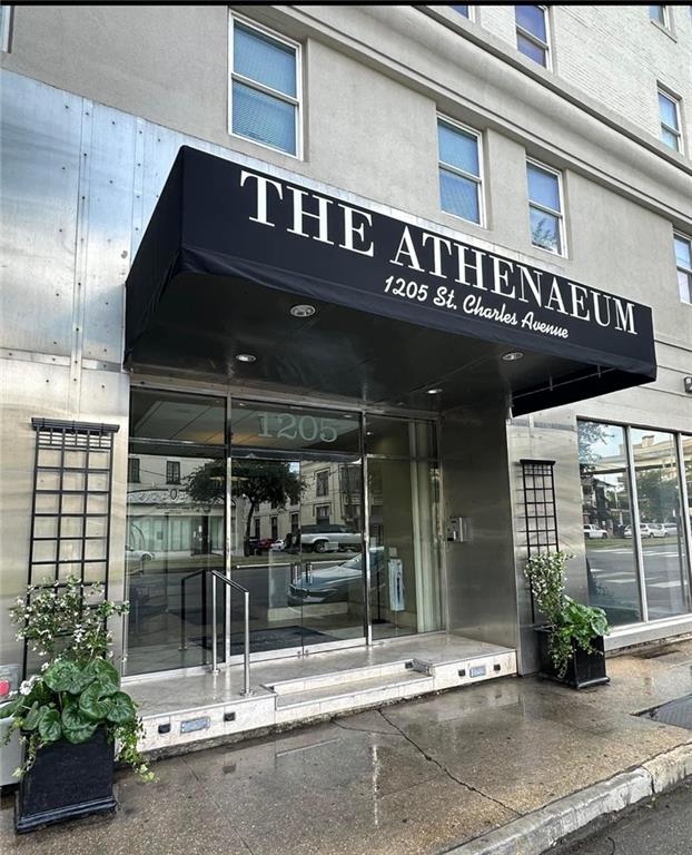 Homes for sale in New Orleans, LA | 1205 St Charles Ave #608, New Orleans, LA 70130 | MLS# 2518574