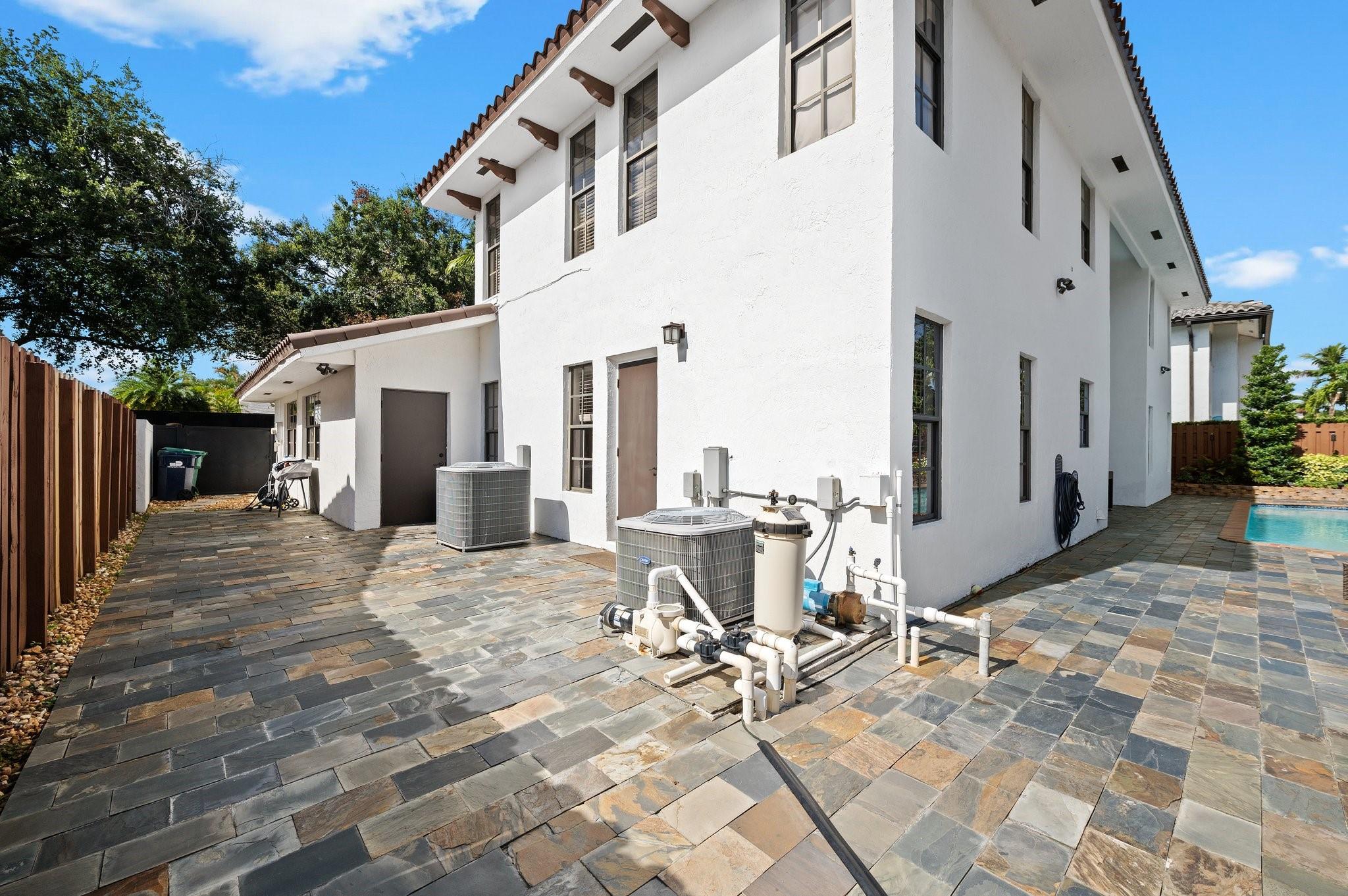 Homes for sale in Miami Lakes, FL | 8340 Nw 167th Ter, Miami Lakes, FL 33016 | MLS# F10523203