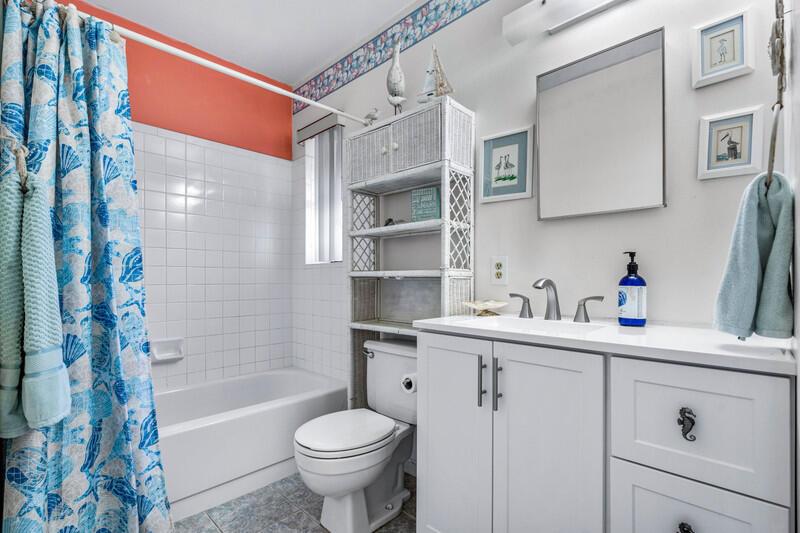 Homes for sale in Palm Springs, FL | 2503 Waterview Circle, Palm Springs, FL 33461 | MLS# R11118560