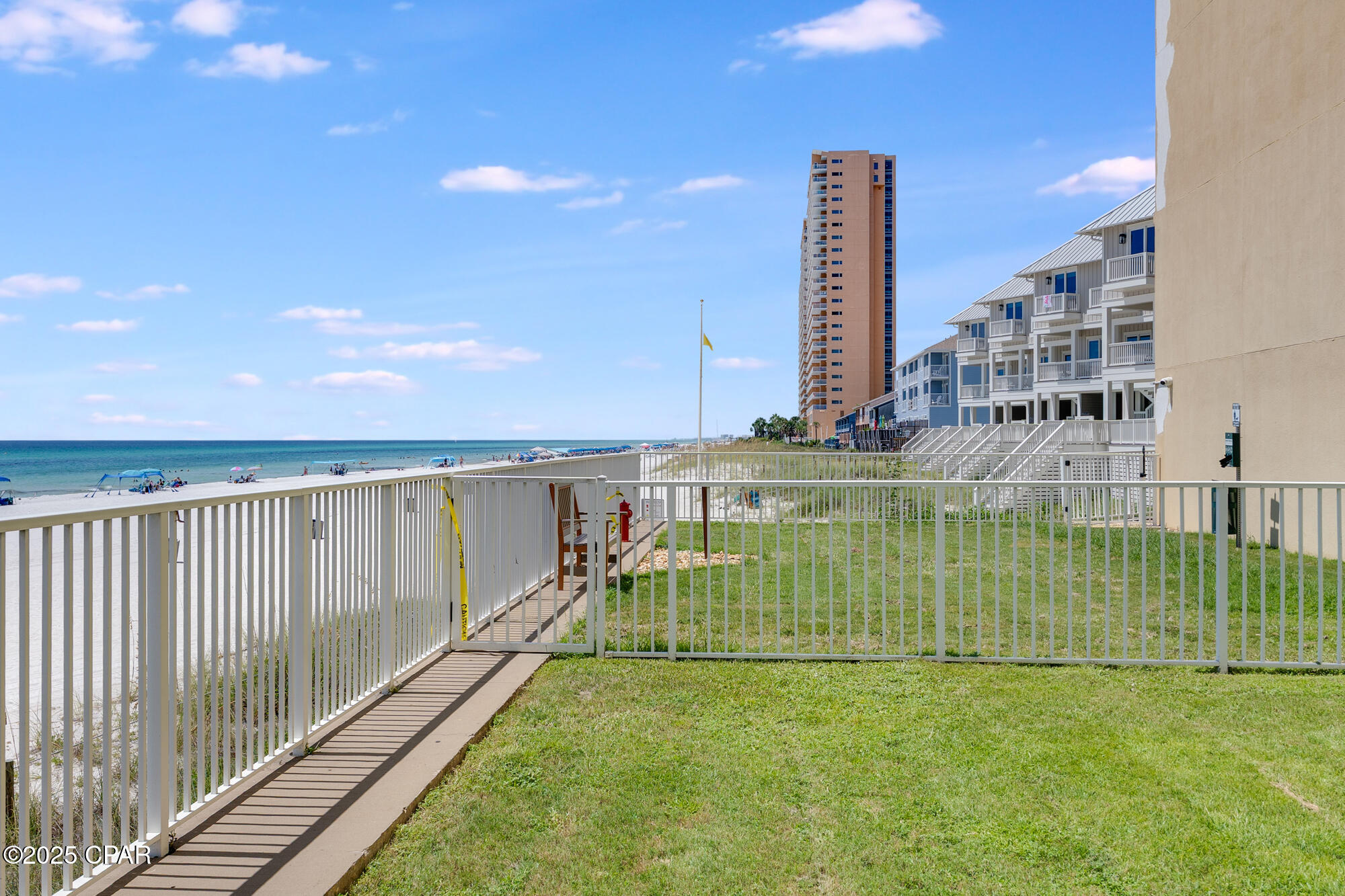 Image 39 For 17643 Front Beach  1202