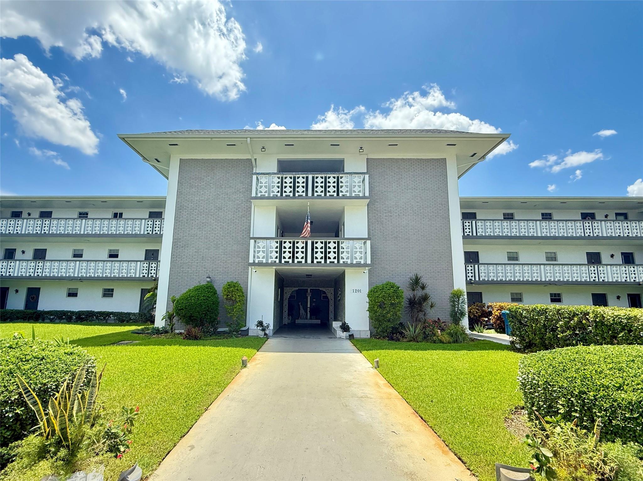 Hillcrest Country Club Ap