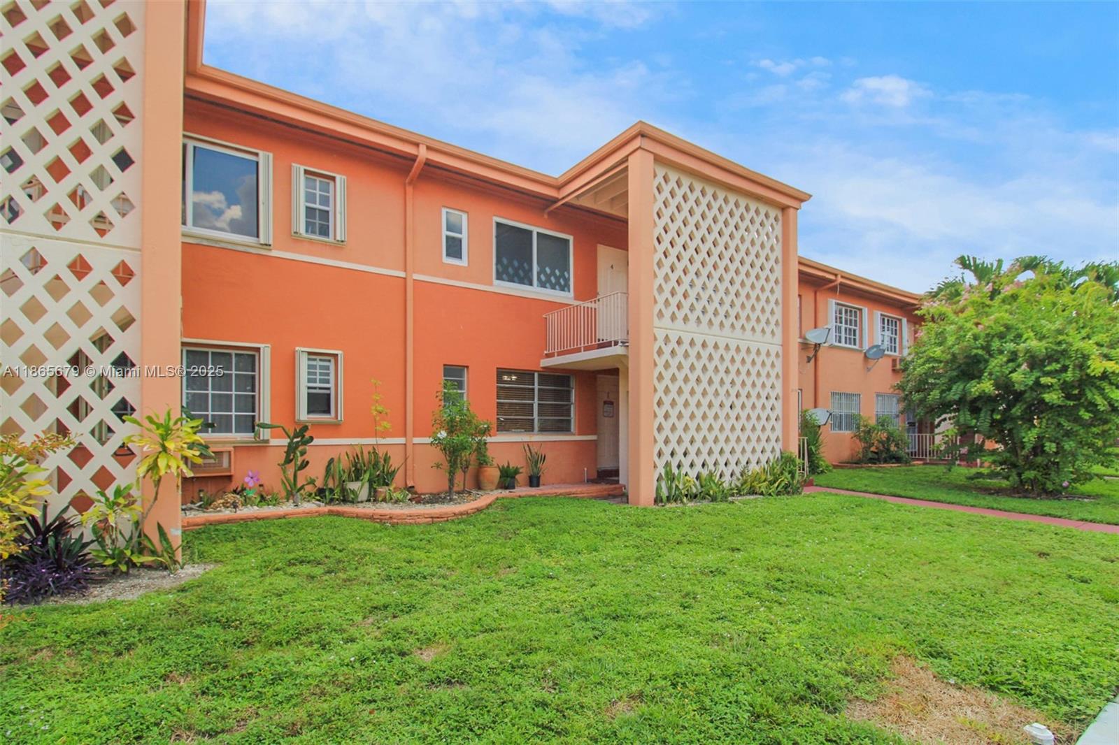 Coral Gardens Condo Bldg