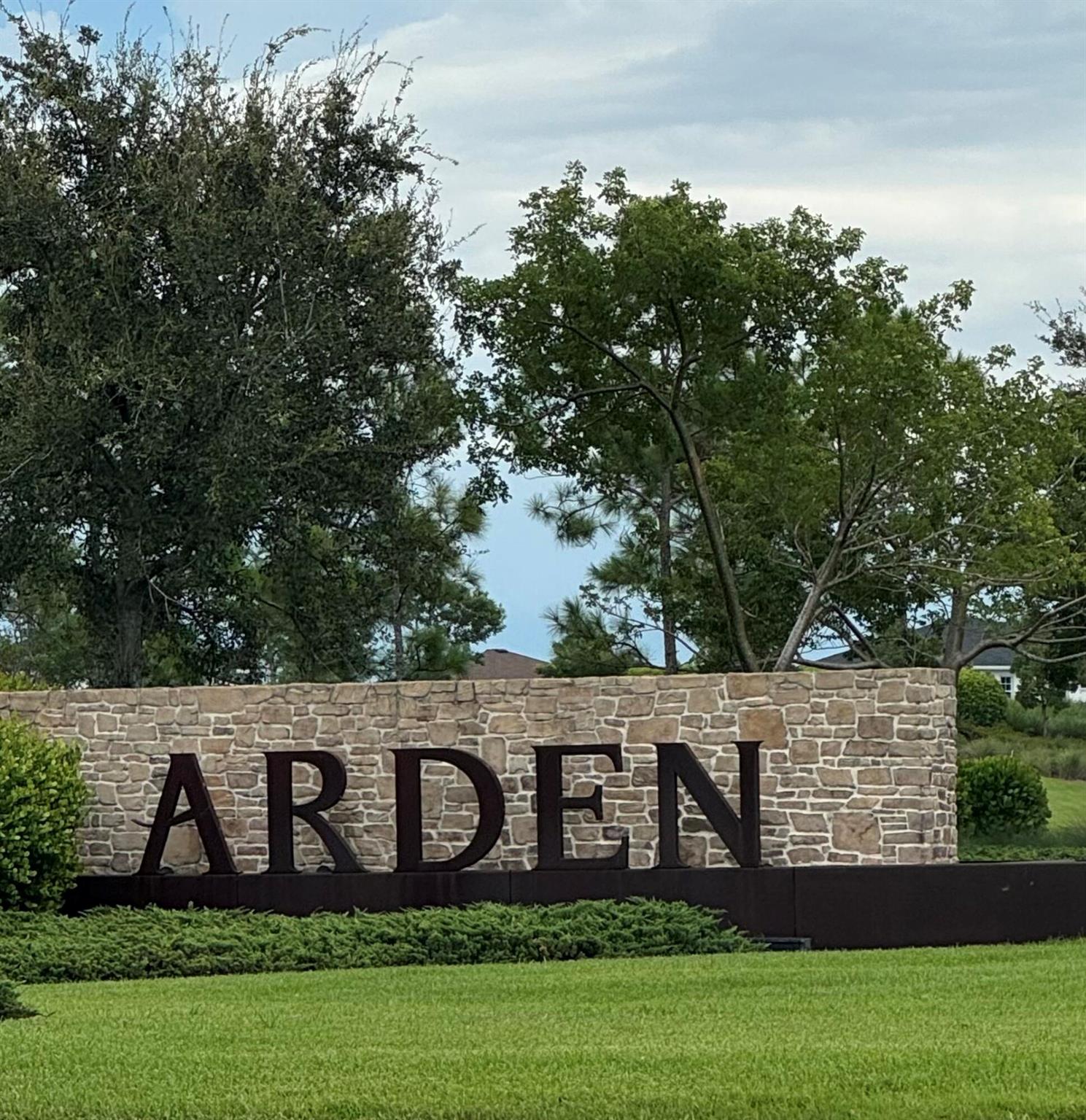 Homes for sale in Loxahatchee, FL | 1301 Haywagon Trail, Loxahatchee, FL 33470 | MLS# R11118611