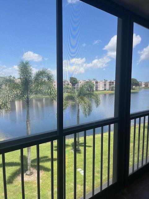 Huntington Lakes Condo