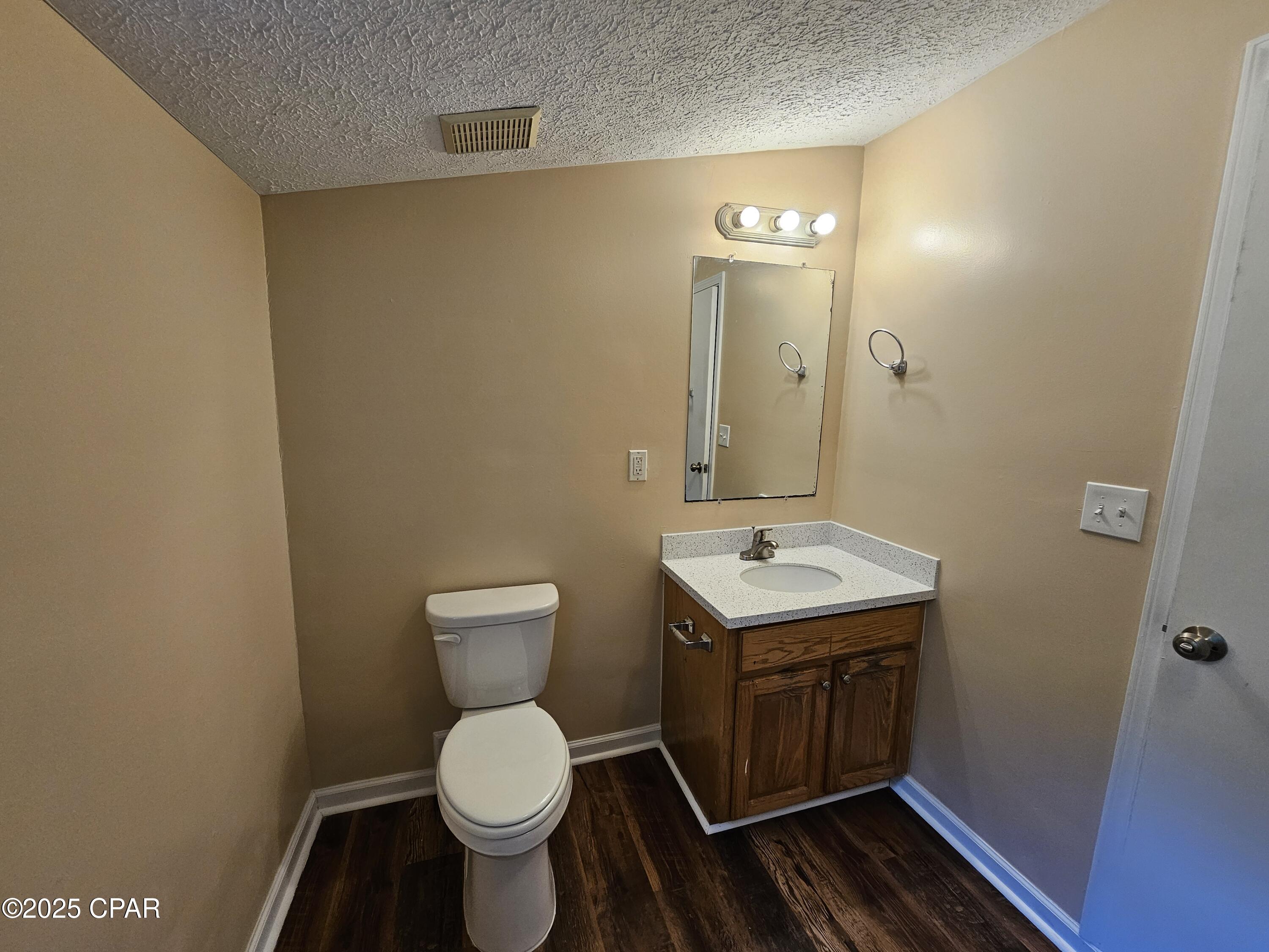 Image 13 For 609 Virginia Avenue