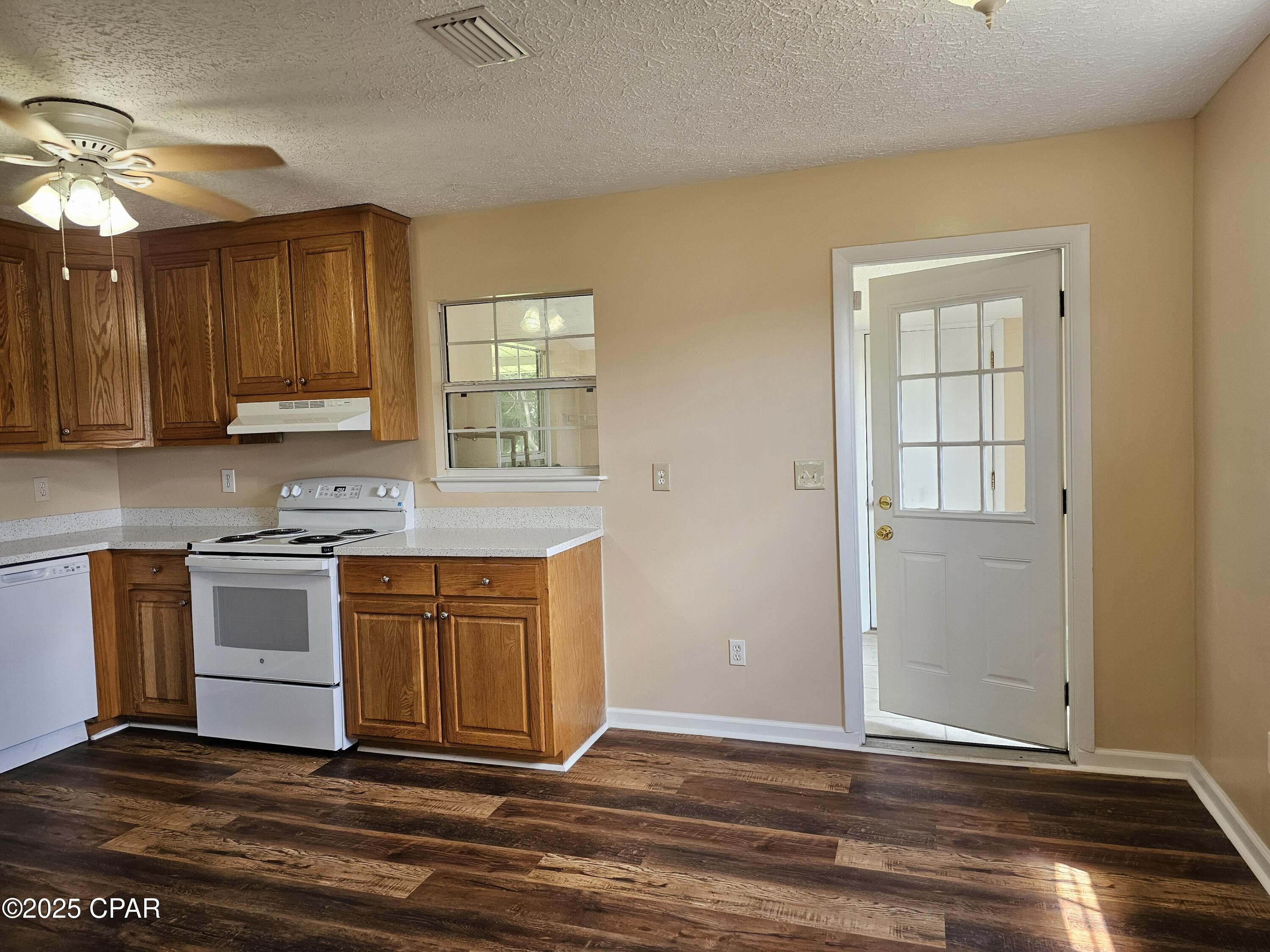 Image 7 For 609 Virginia Avenue