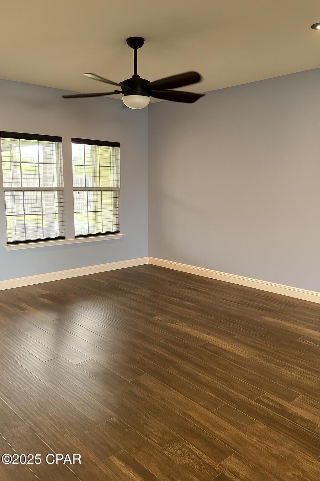 Image 17 For 1008 E 10th Str Street