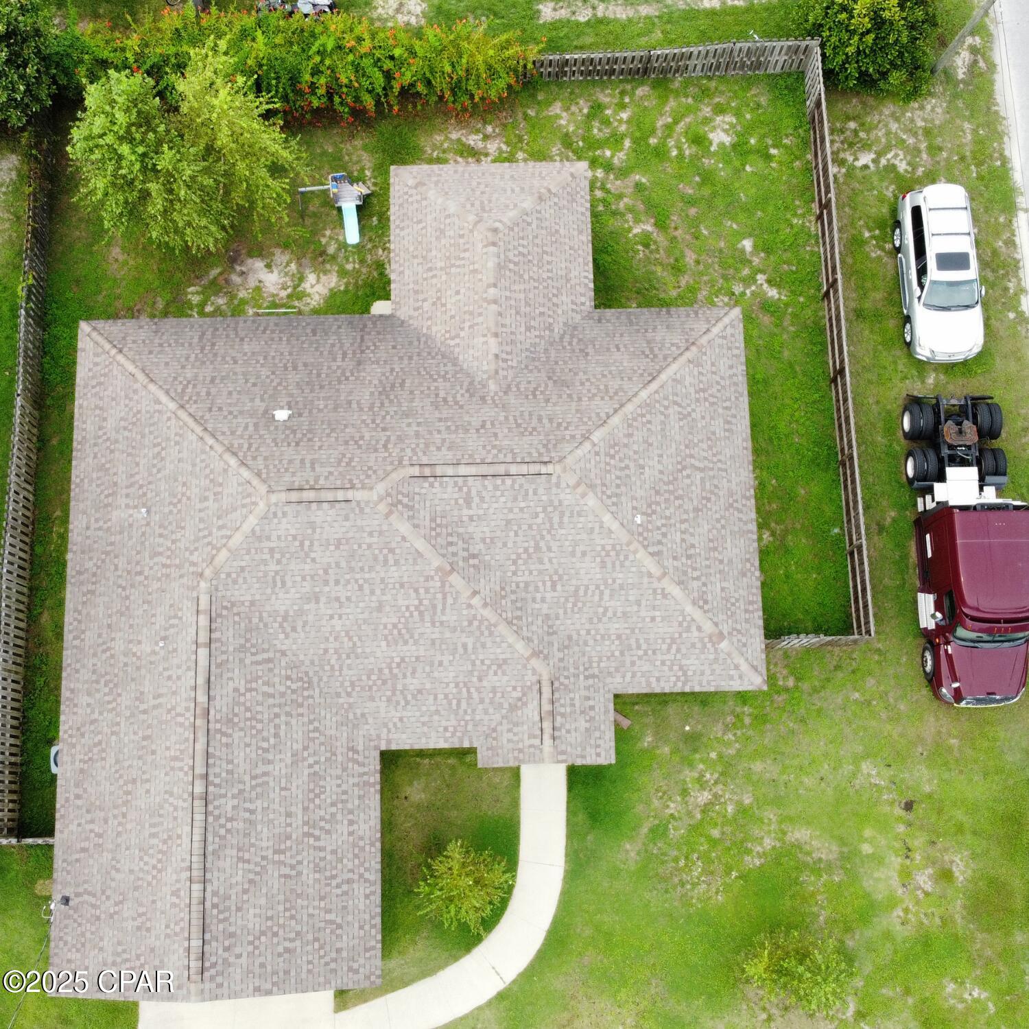 Image 20 For 1008 E 10th Str Street