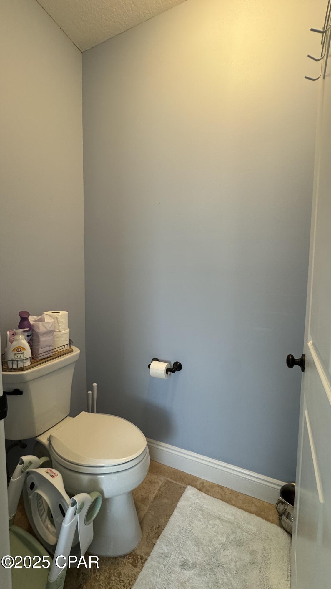 Image 39 For 1008 E 10th Str Street