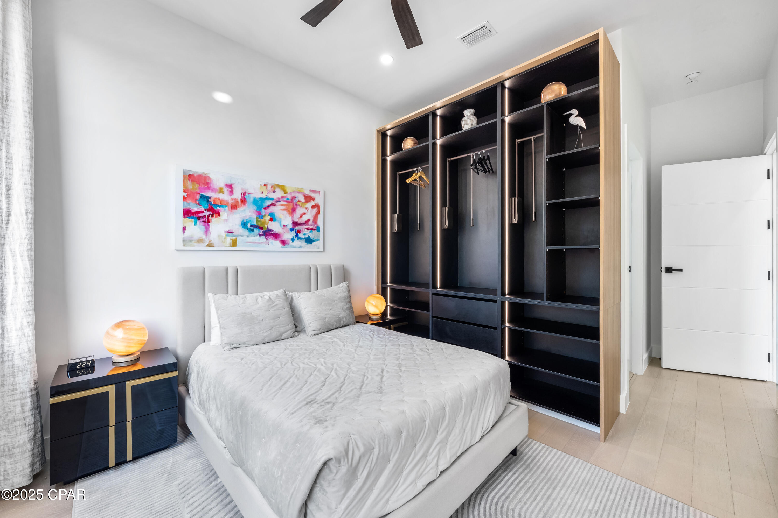 Listing photo id 18 for 21 Tidewater Court