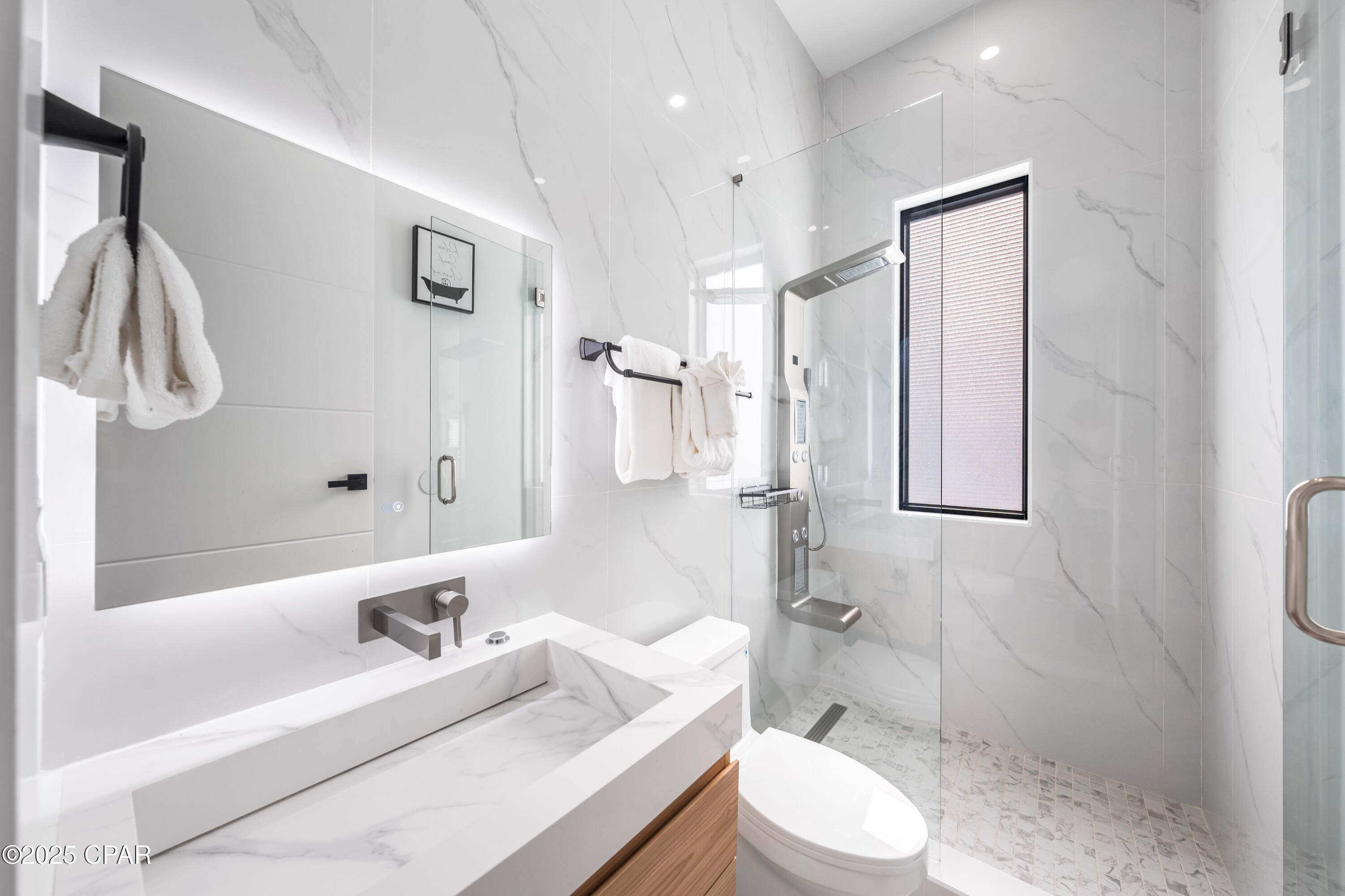 Listing photo id 24 for 21 Tidewater Court