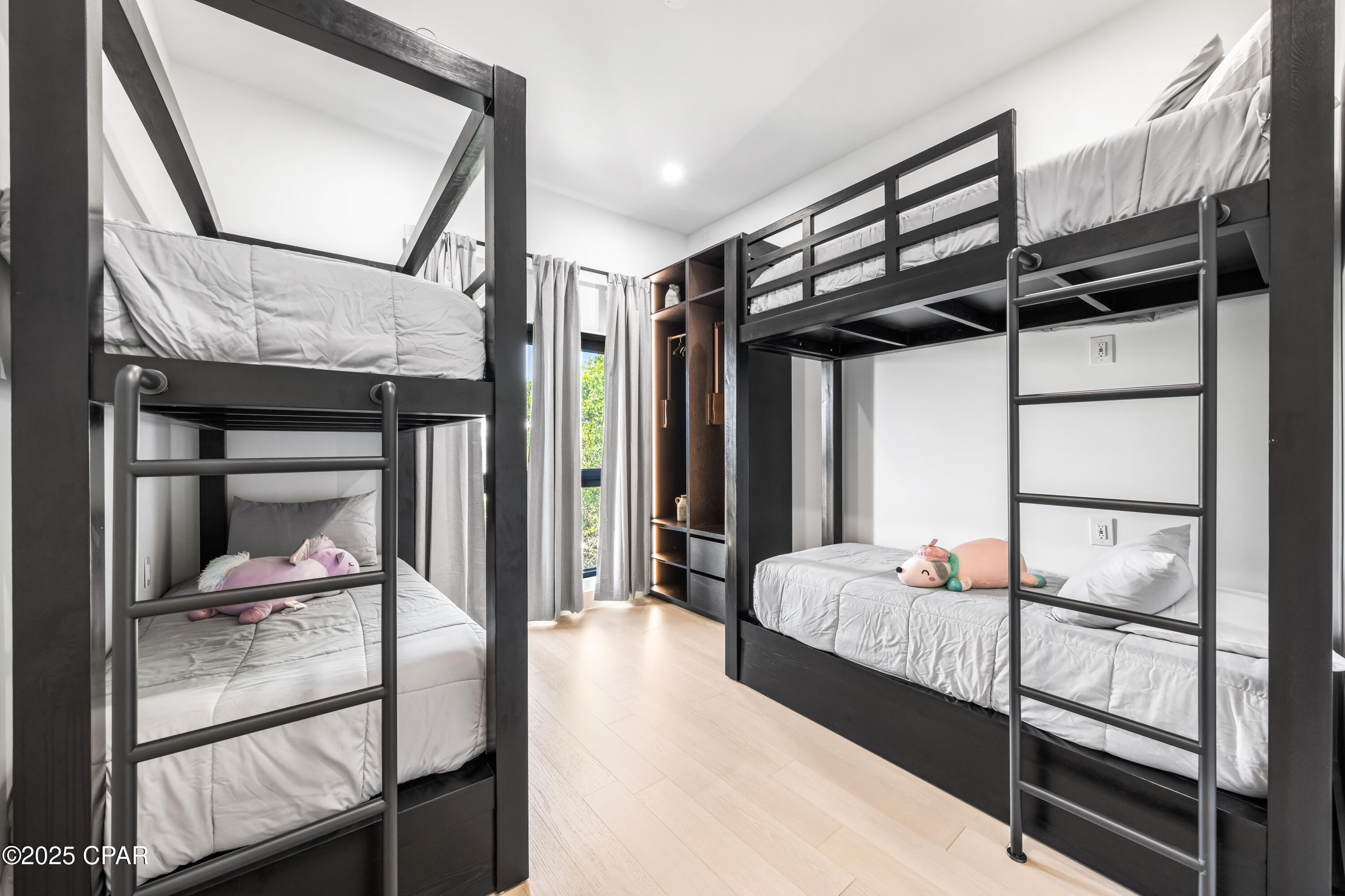 Listing photo id 25 for 21 Tidewater Court