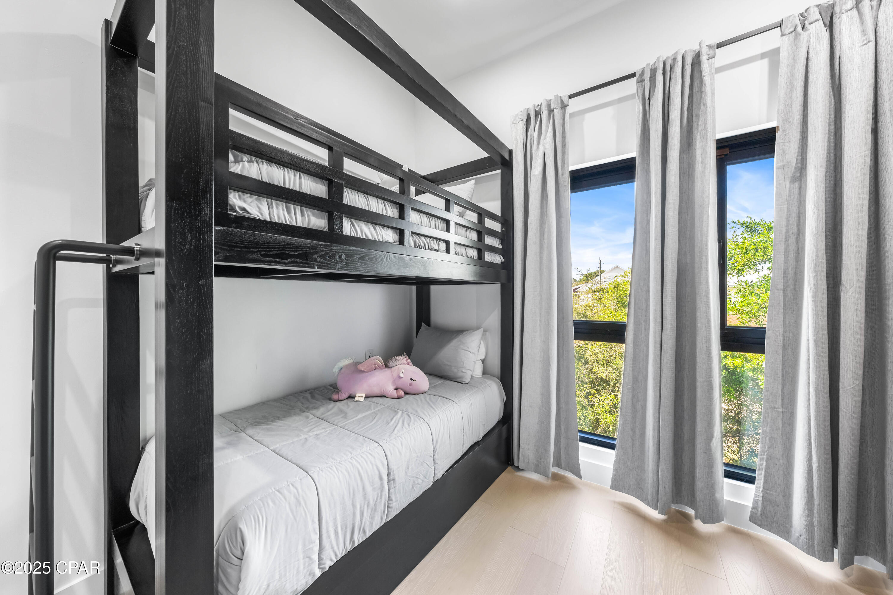 Listing photo id 26 for 21 Tidewater Court