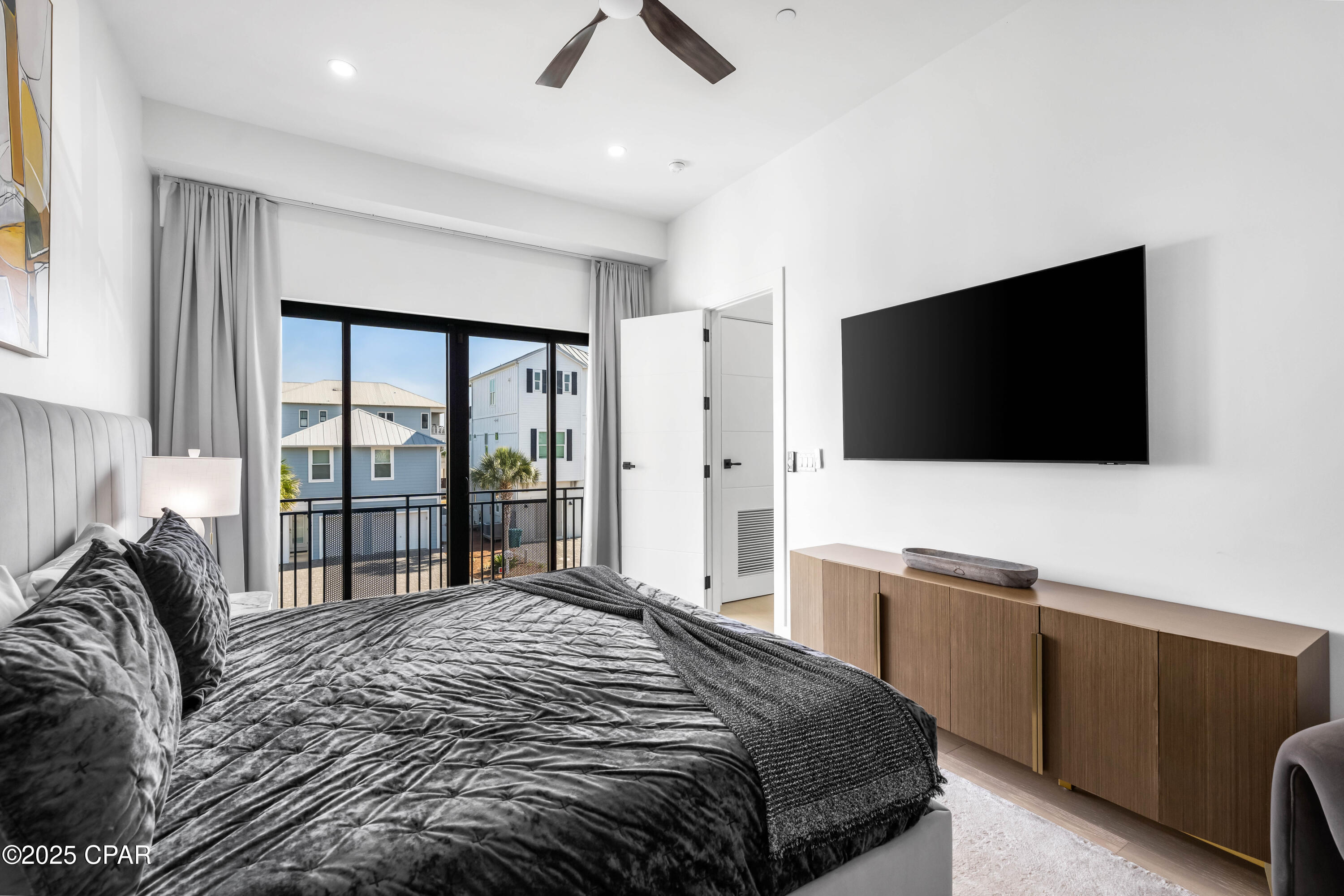 Listing photo id 28 for 21 Tidewater Court