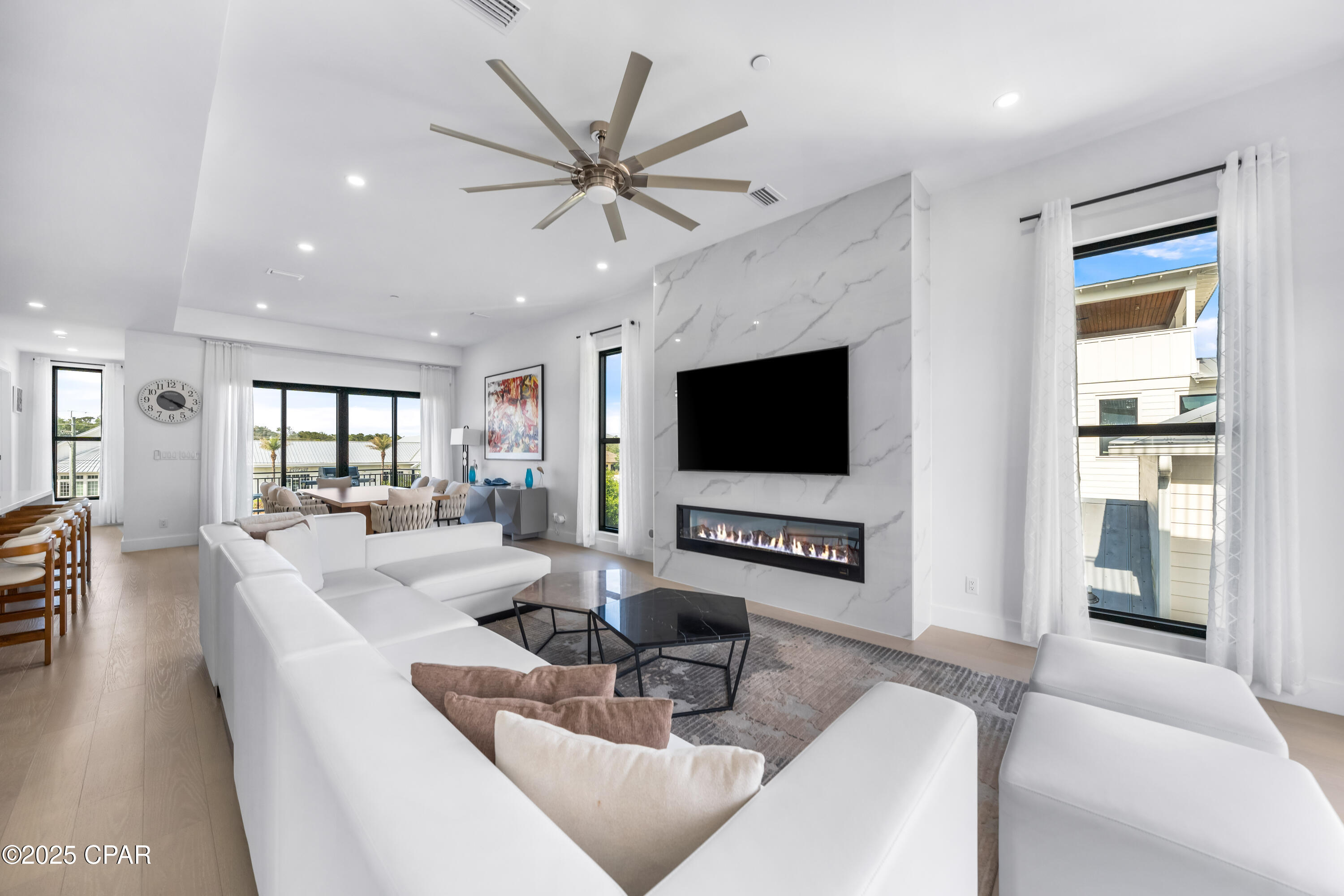 Image 33 For 21 Tidewater Court