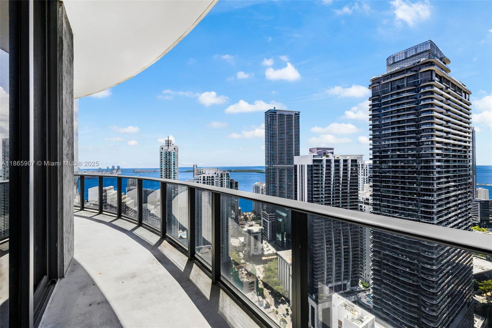 45 SW 9th St #4603, Miami FL 33130