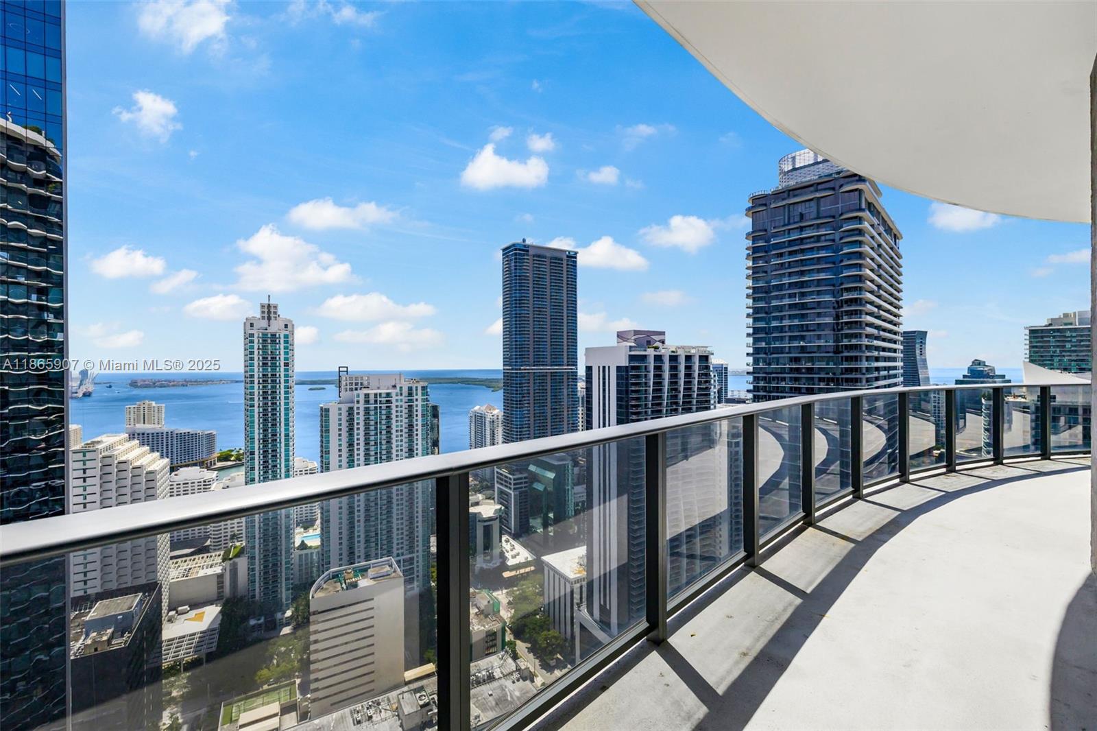 45 SW 9th St #4603, Miami FL 33130