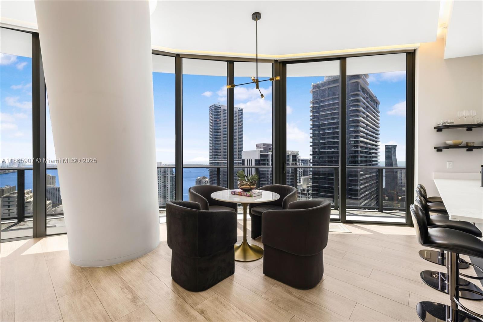 45 SW 9th St #4603, Miami FL 33130