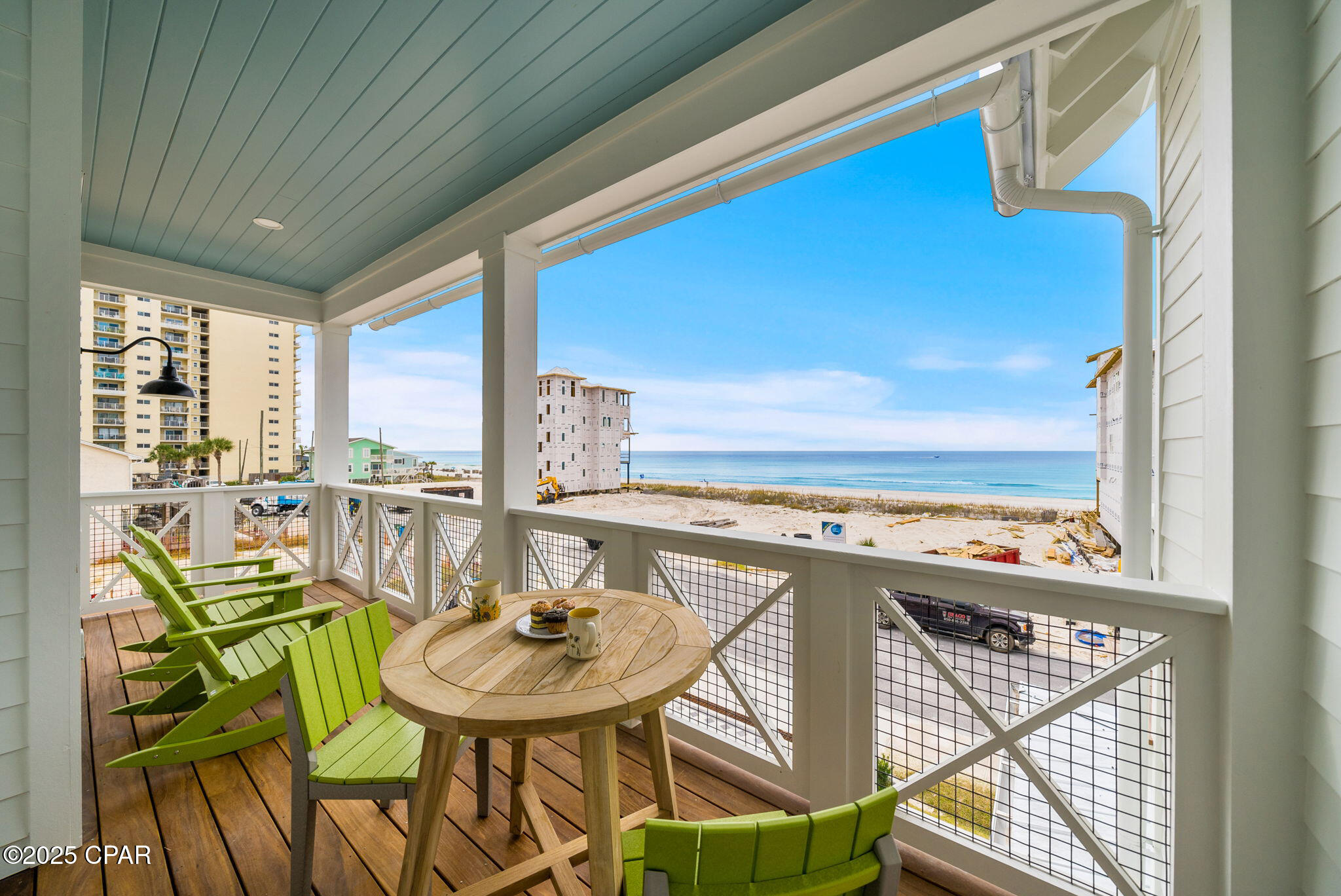 Image 3 For 5928 Gulf Drive