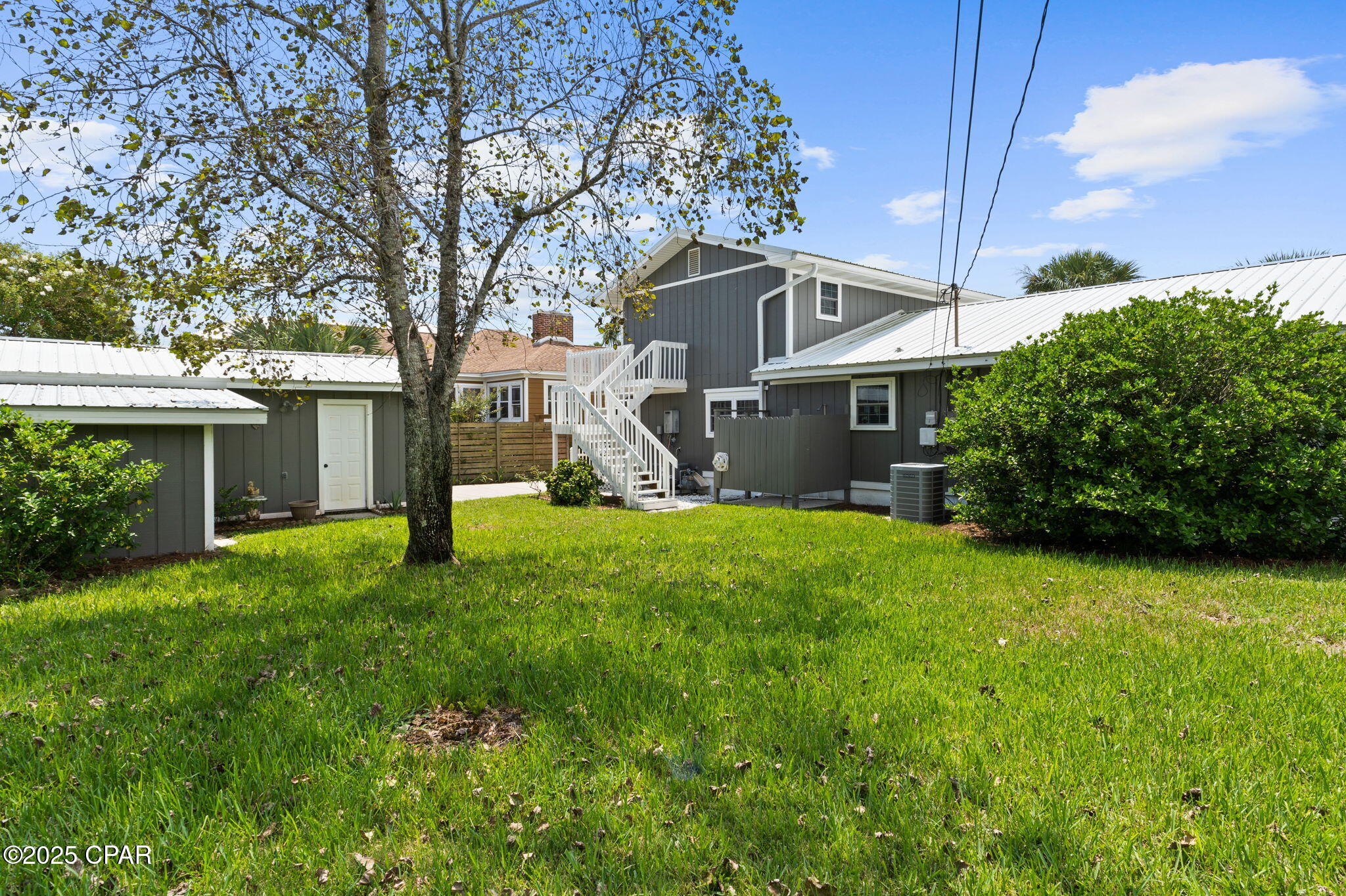 Image 11 For 122 Monterey Avenue