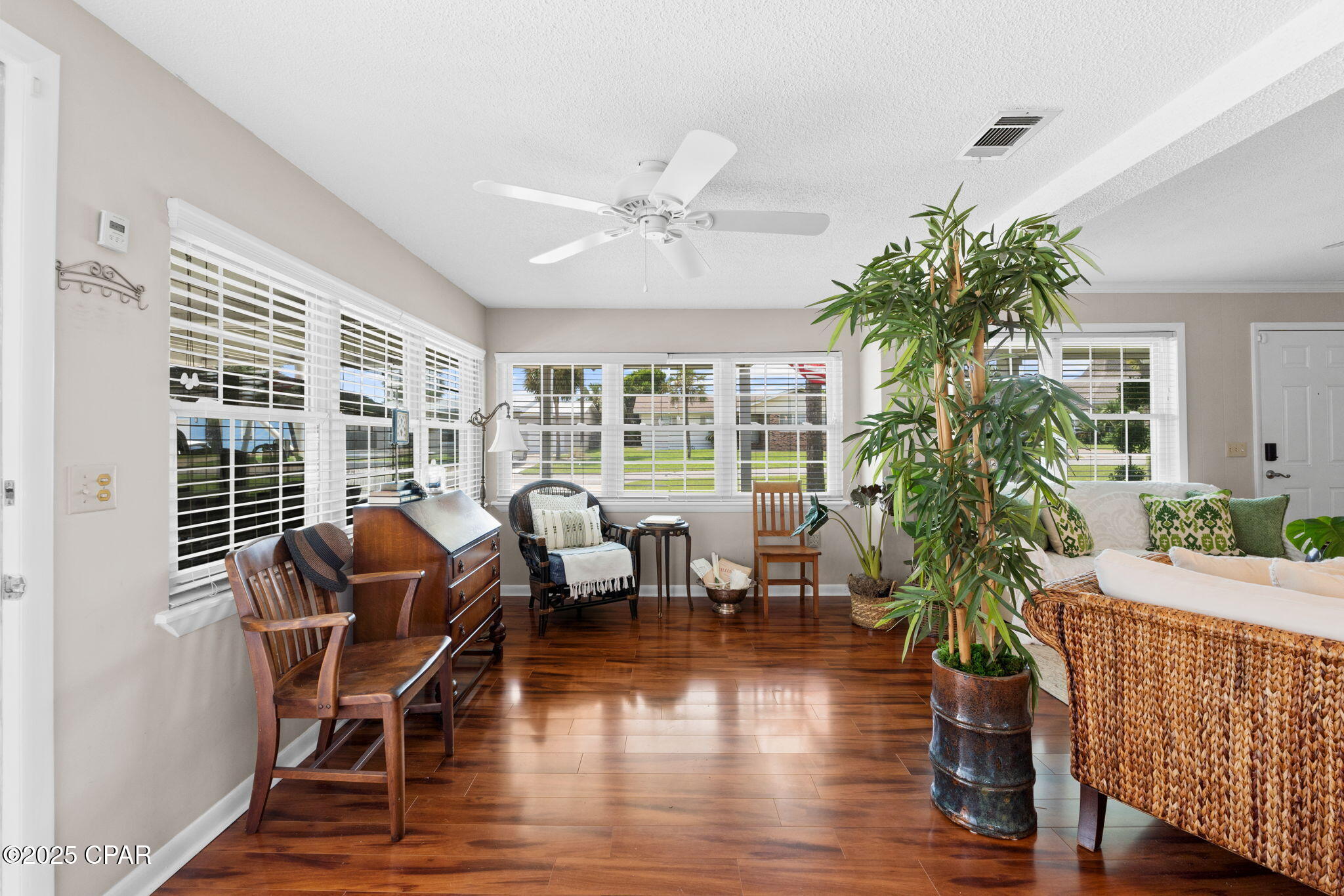 Image 13 For 122 Monterey Avenue