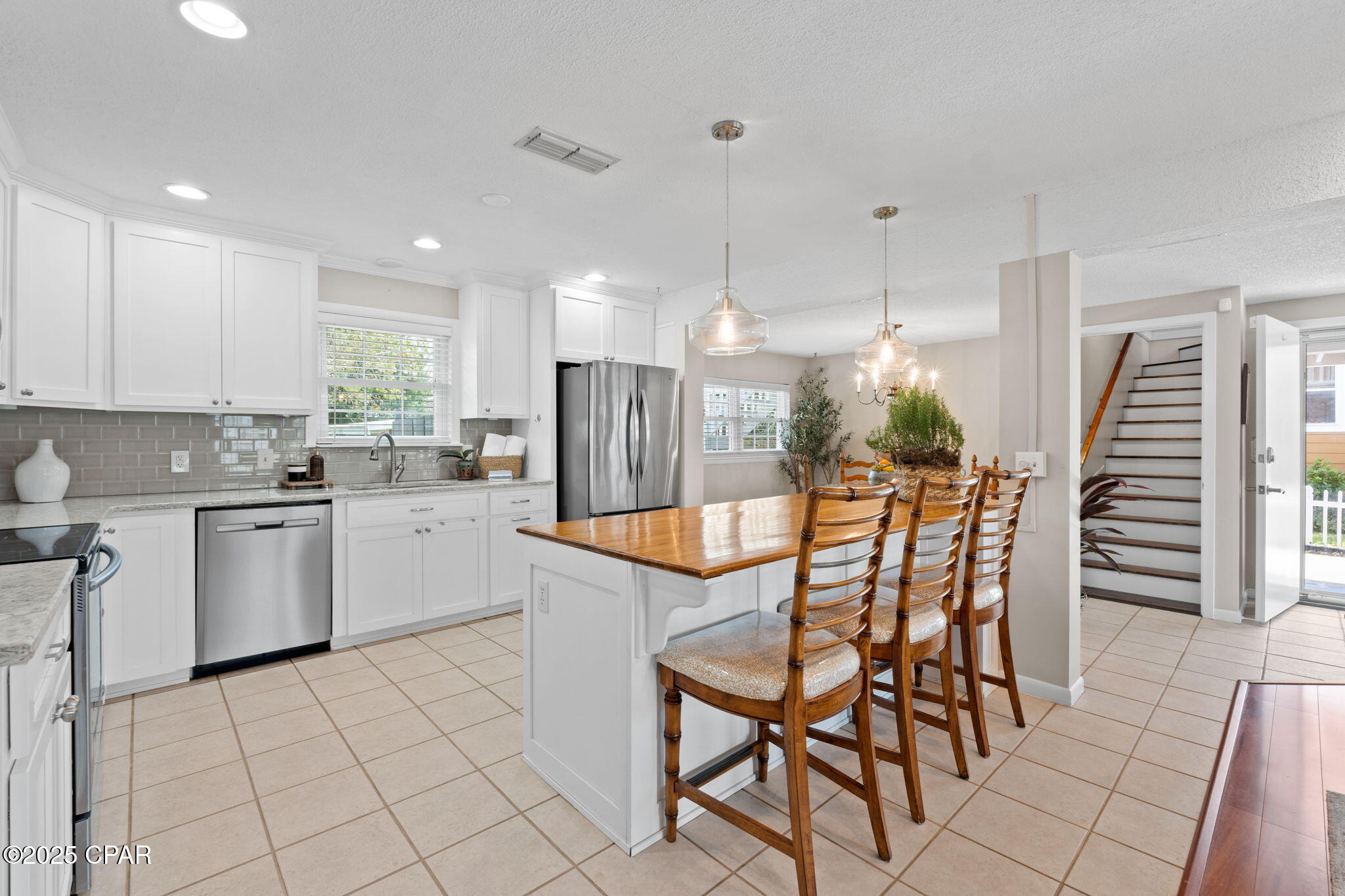 Image 20 For 122 Monterey Avenue