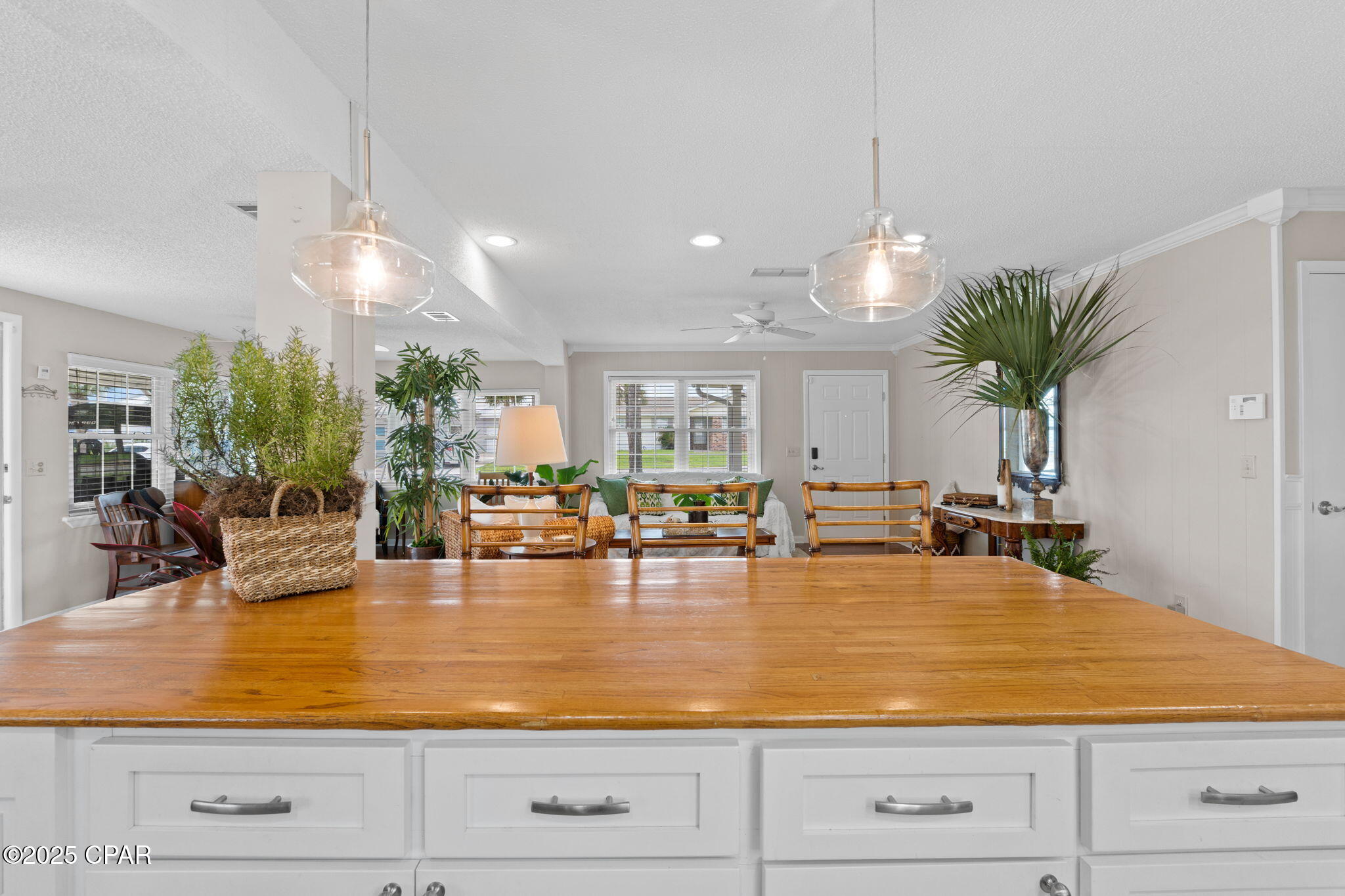 Image 25 For 122 Monterey Avenue