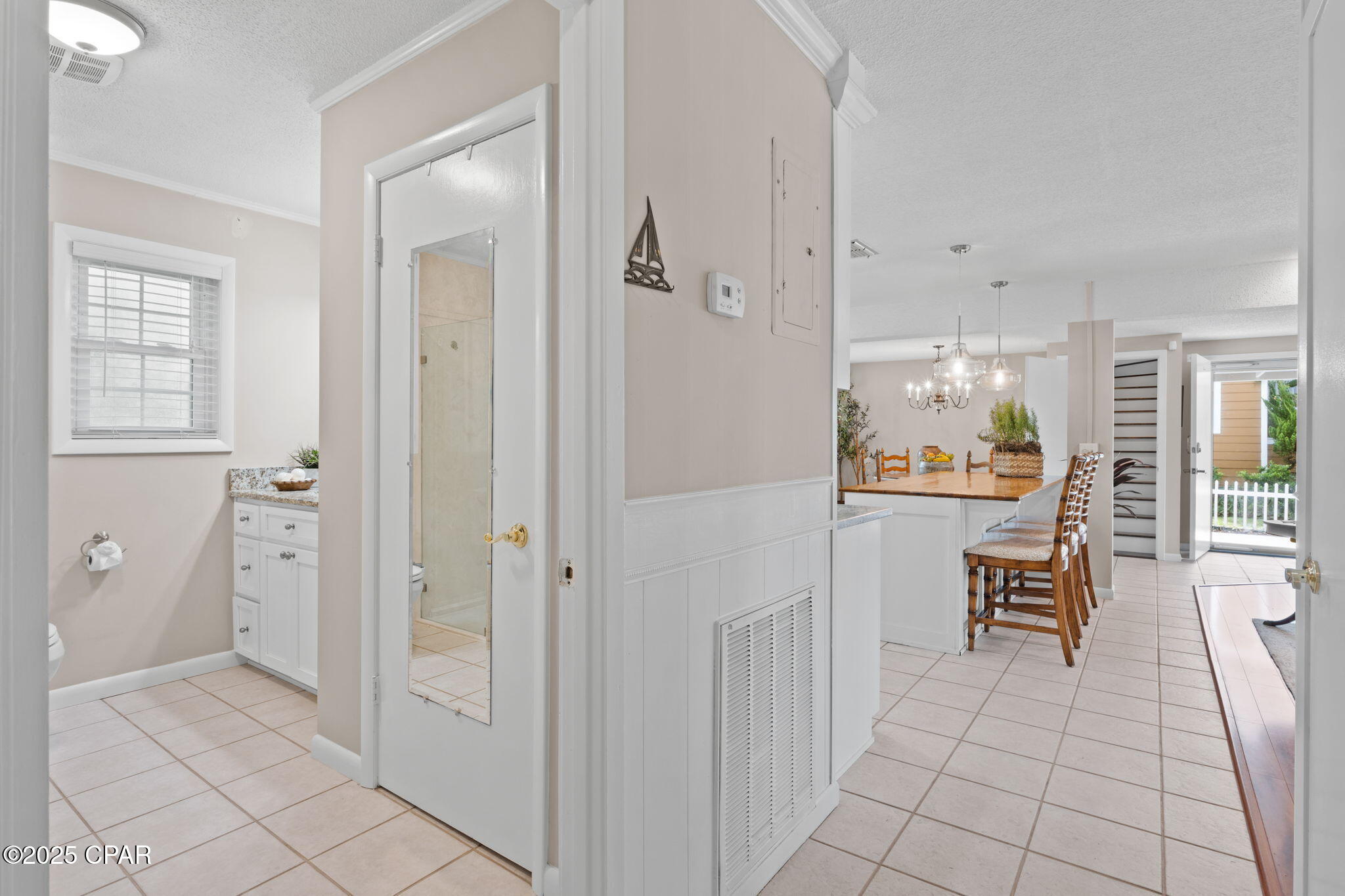 Image 30 For 122 Monterey Avenue