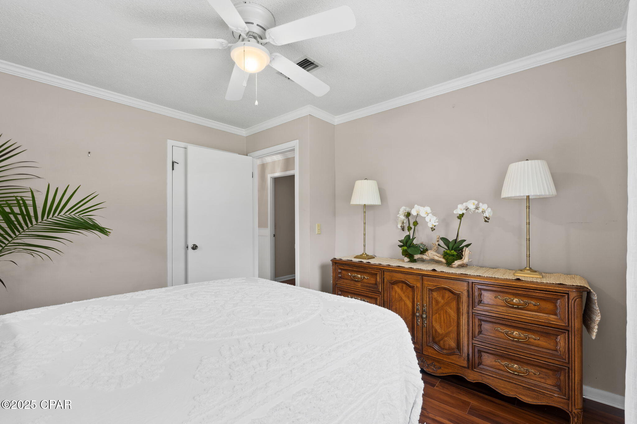 Image 36 For 122 Monterey Avenue